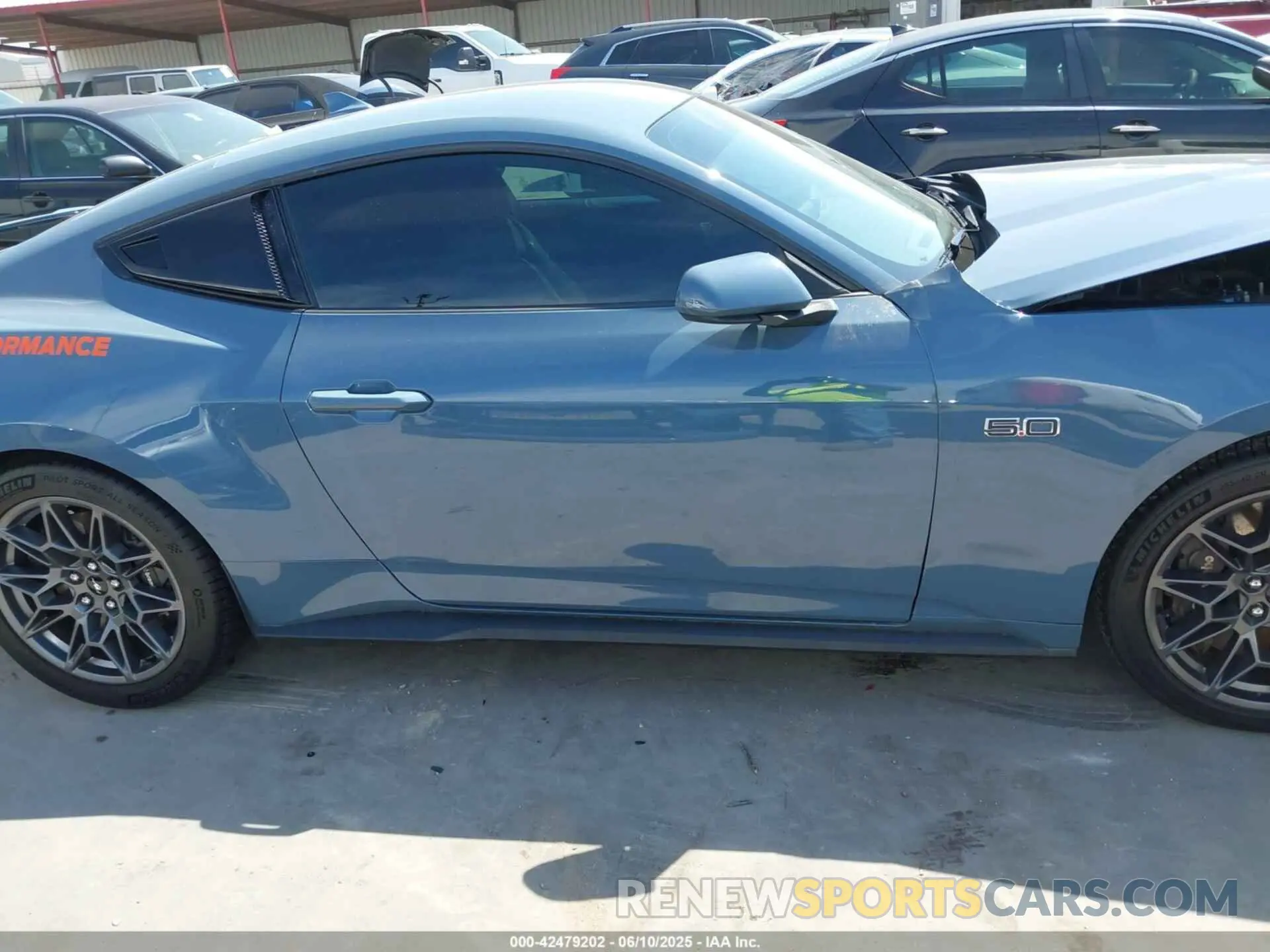 14 Photograph of a damaged car 1FA6P8CF1R5425690 FORD MUSTANG 2024