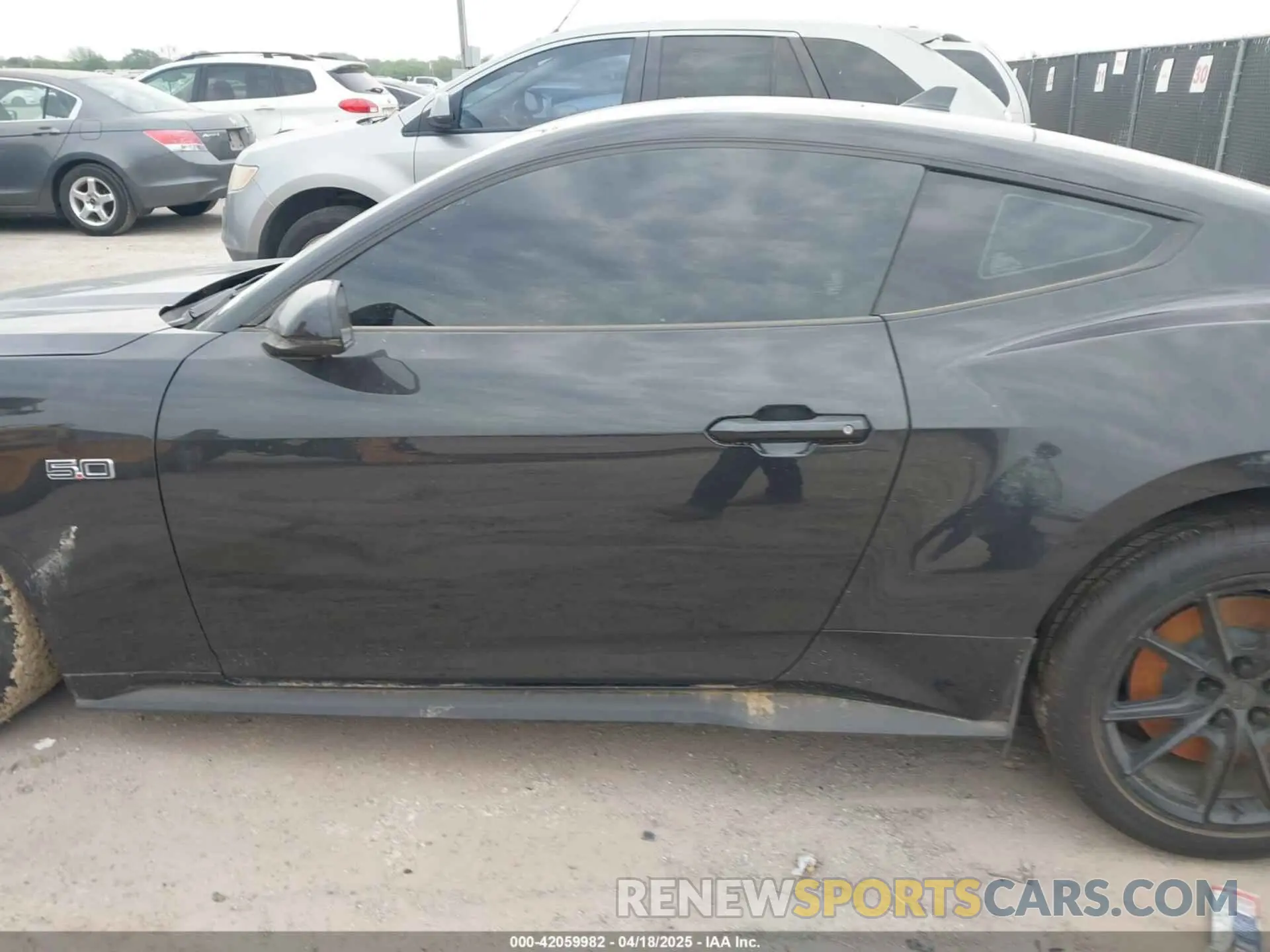 14 Photograph of a damaged car 1FA6P8CF1R5435071 FORD MUSTANG 2024
