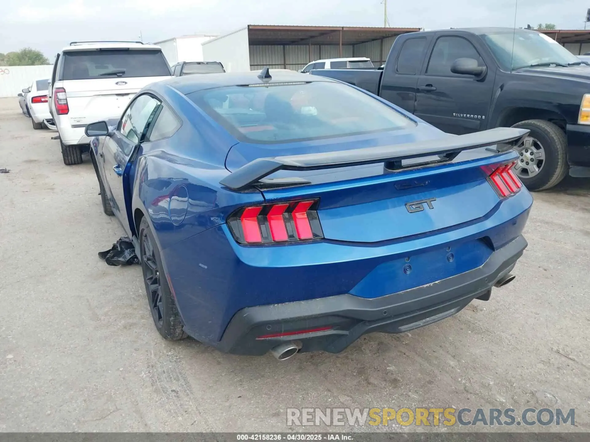 3 Photograph of a damaged car 1FA6P8CF2R5401429 FORD MUSTANG 2024