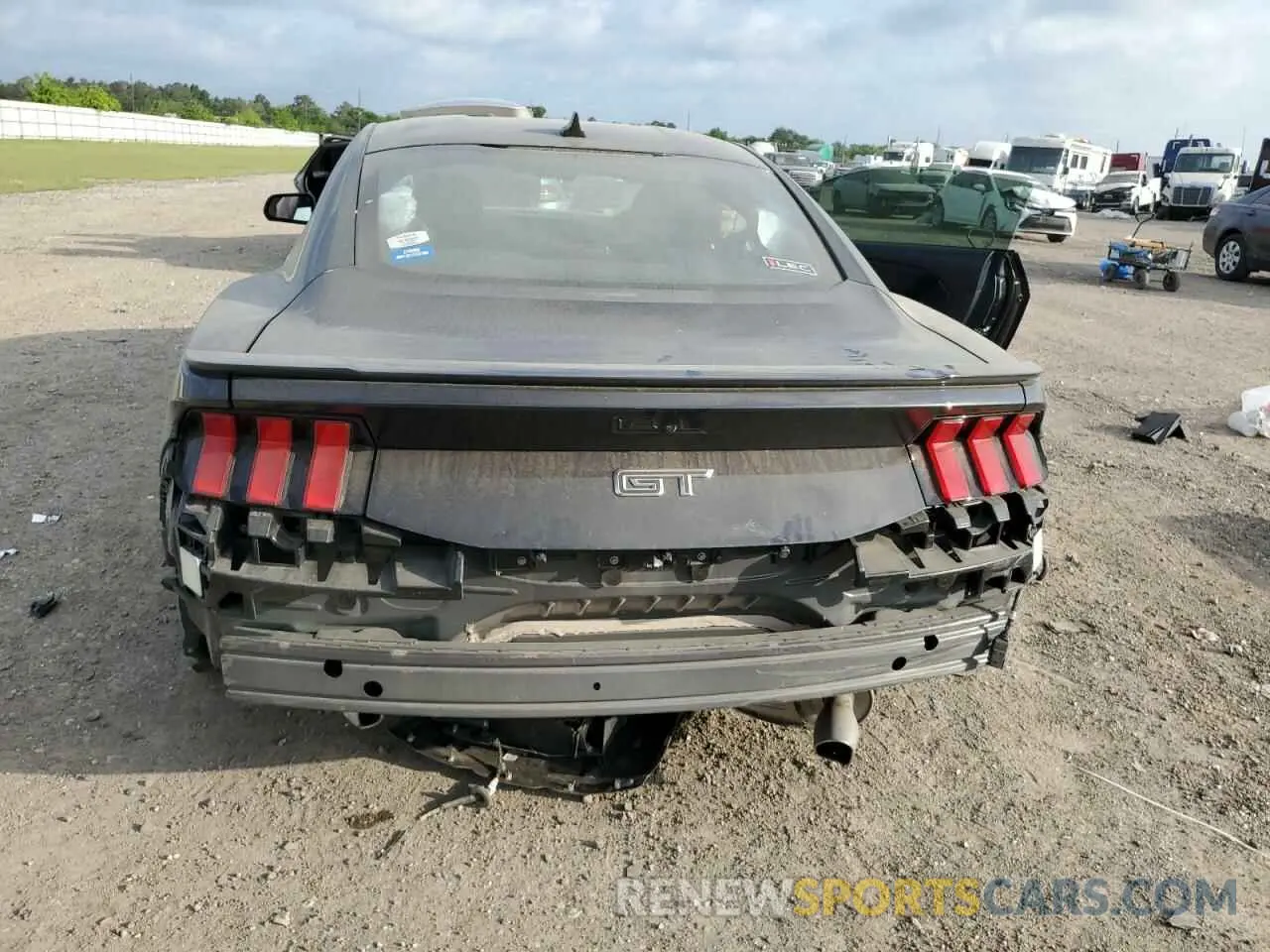 6 Photograph of a damaged car 1FA6P8CF2R5412592 FORD MUSTANG 2024