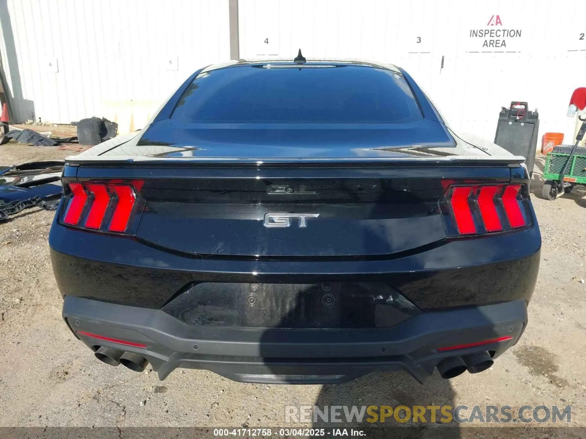 17 Photograph of a damaged car 1FA6P8CF2R5420174 FORD MUSTANG 2024