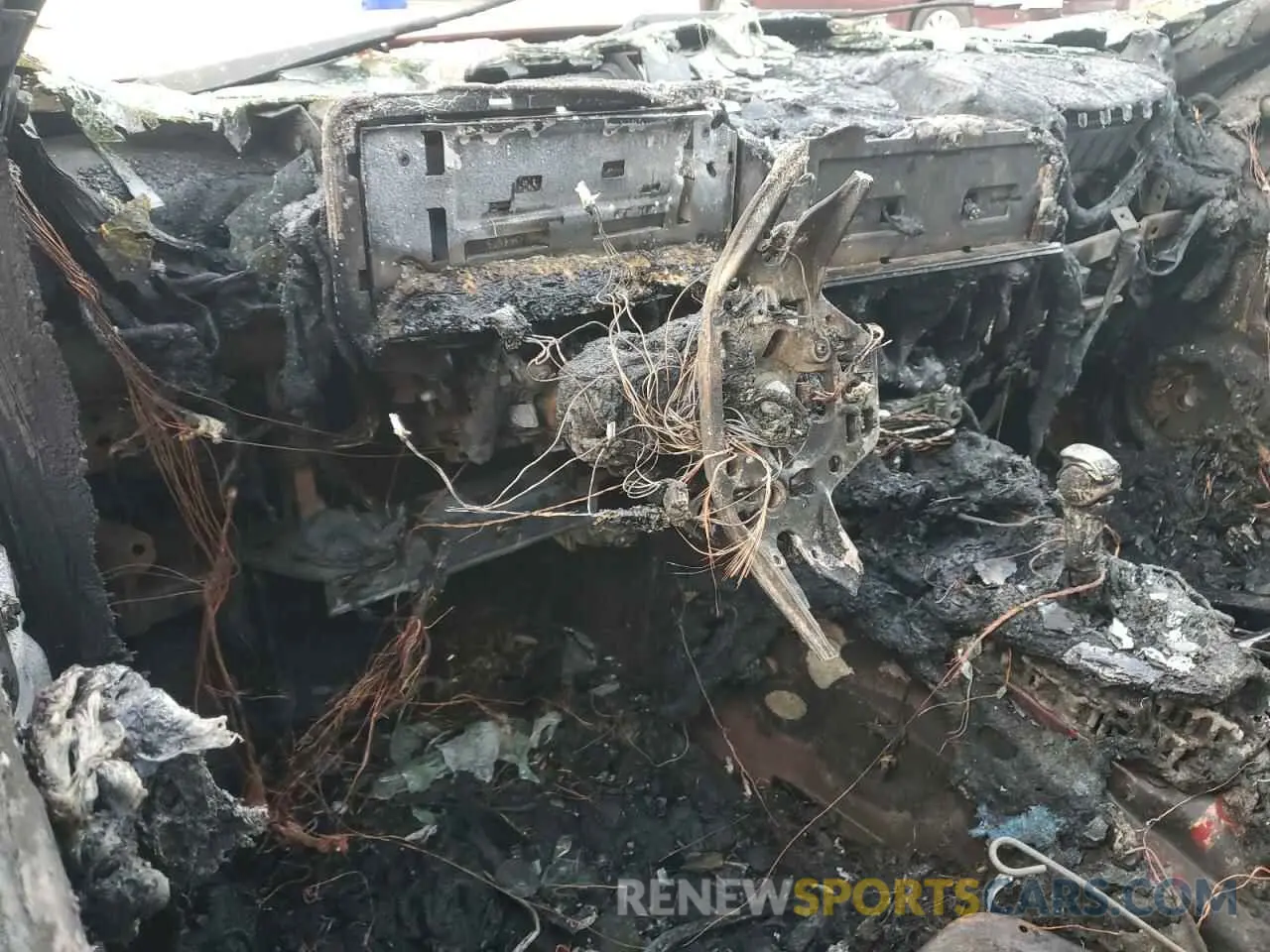 9 Photograph of a damaged car 1FA6P8CF3R5406428 FORD MUSTANG 2024