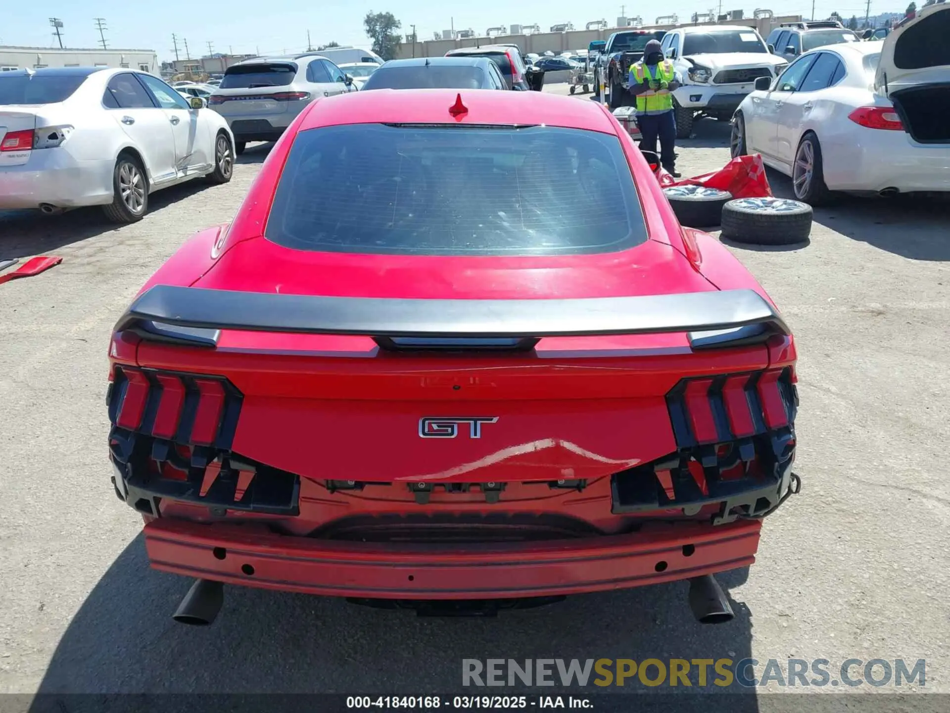 17 Photograph of a damaged car 1FA6P8CF3R5420748 FORD MUSTANG 2024