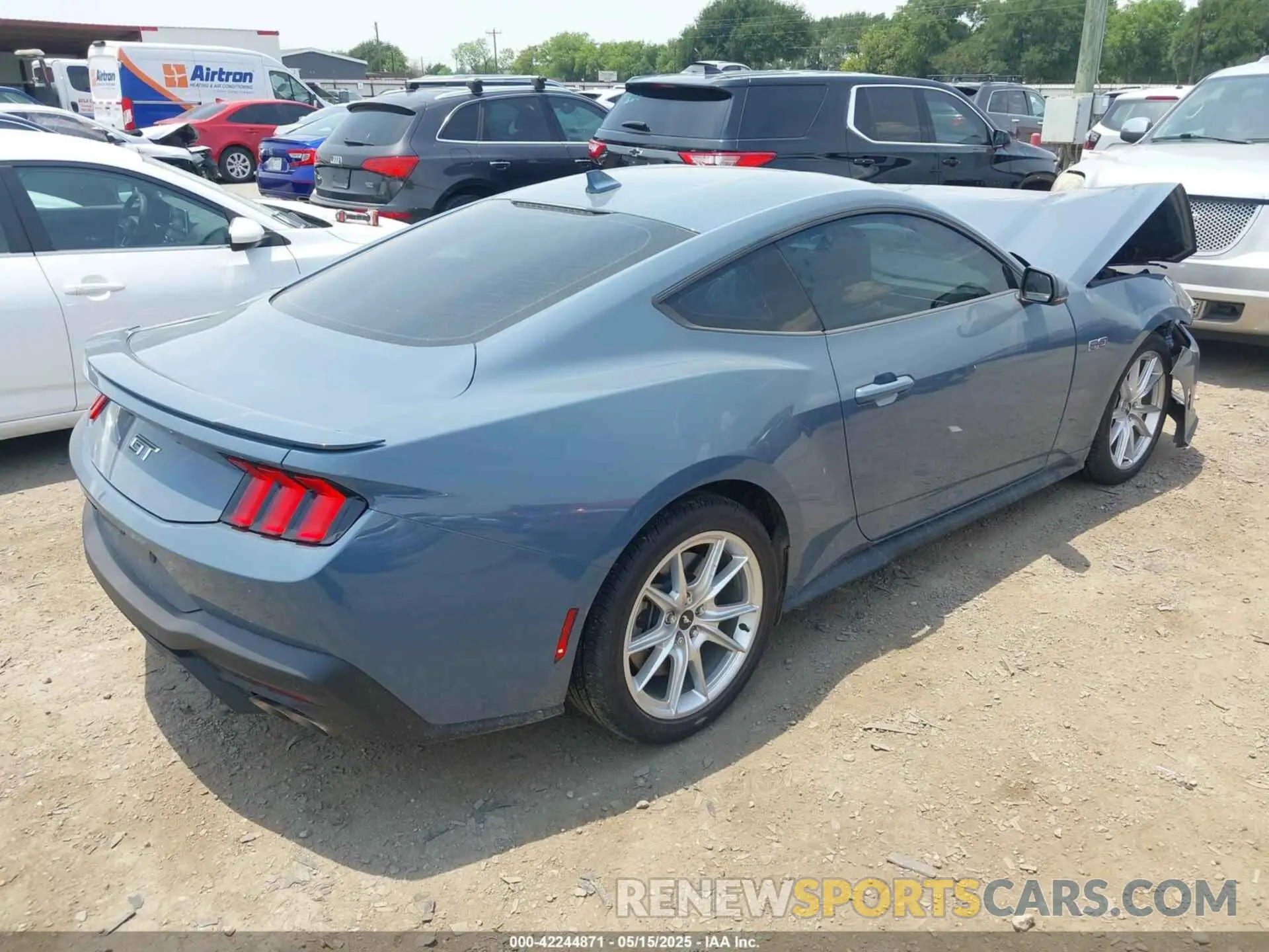 4 Photograph of a damaged car 1FA6P8CF3R5432110 FORD MUSTANG 2024