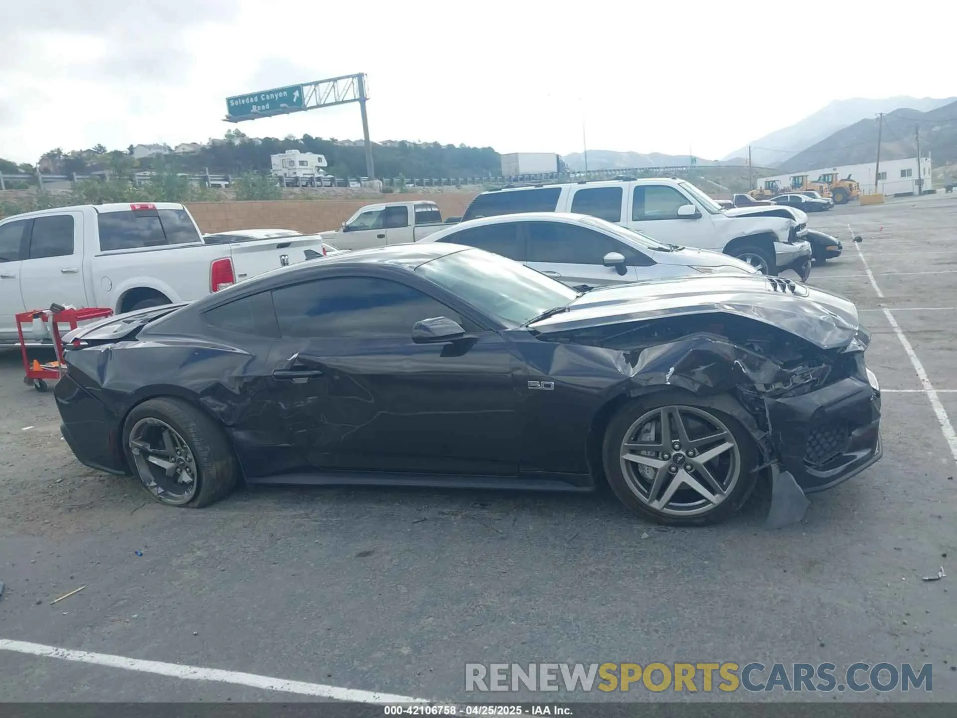 13 Photograph of a damaged car 1FA6P8CF4R5411265 FORD MUSTANG 2024