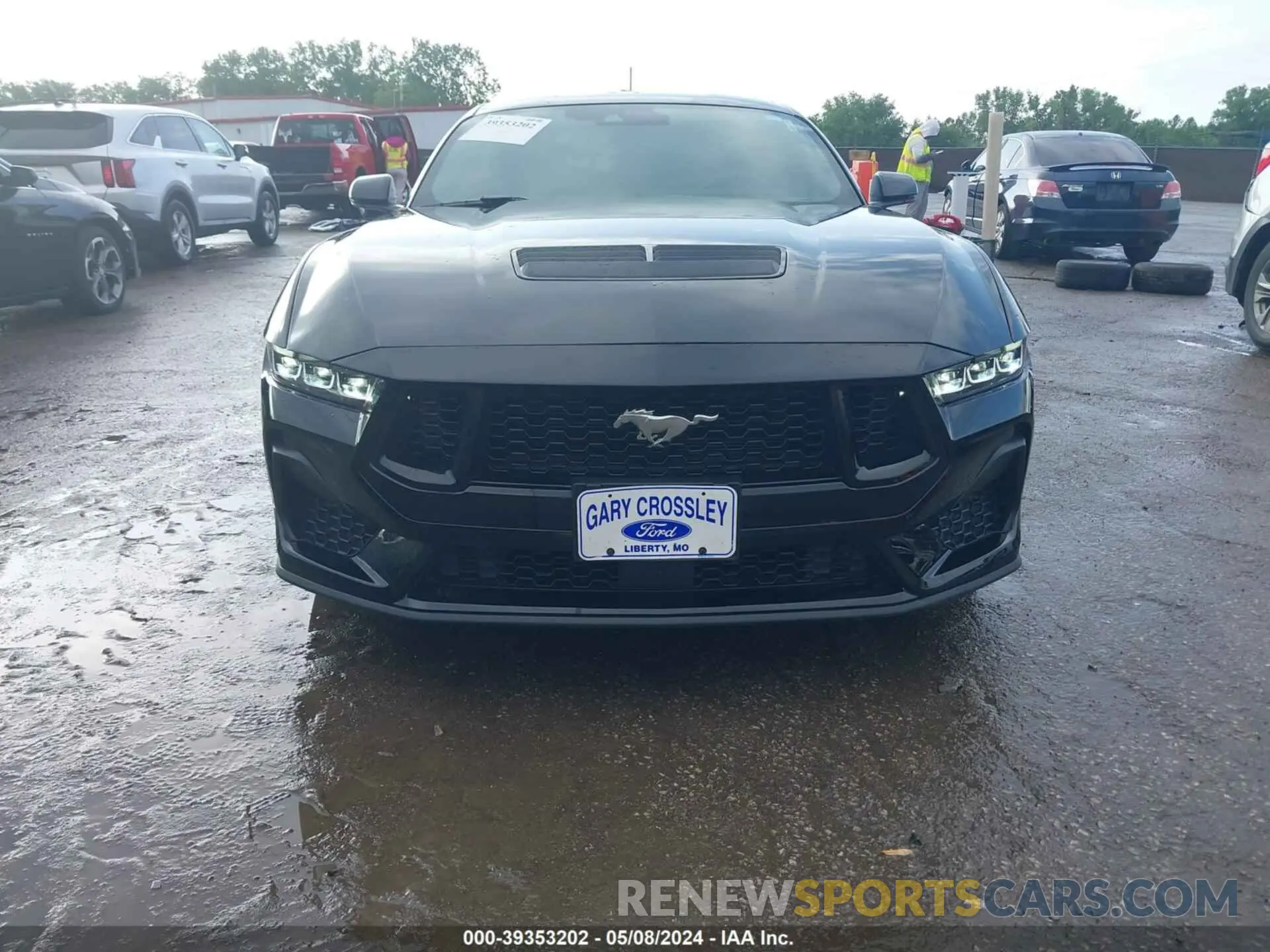 12 Photograph of a damaged car 1FA6P8CF5R5400792 FORD MUSTANG 2024
