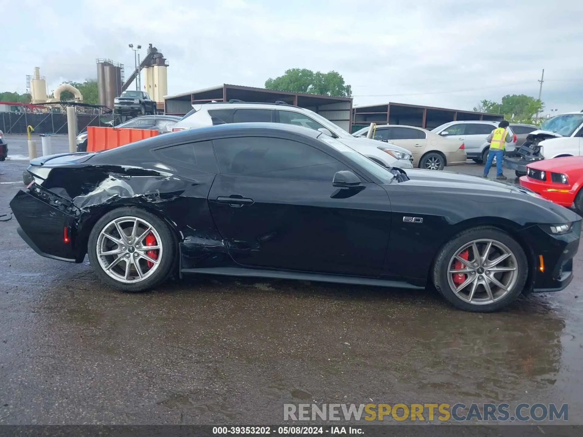 13 Photograph of a damaged car 1FA6P8CF5R5400792 FORD MUSTANG 2024
