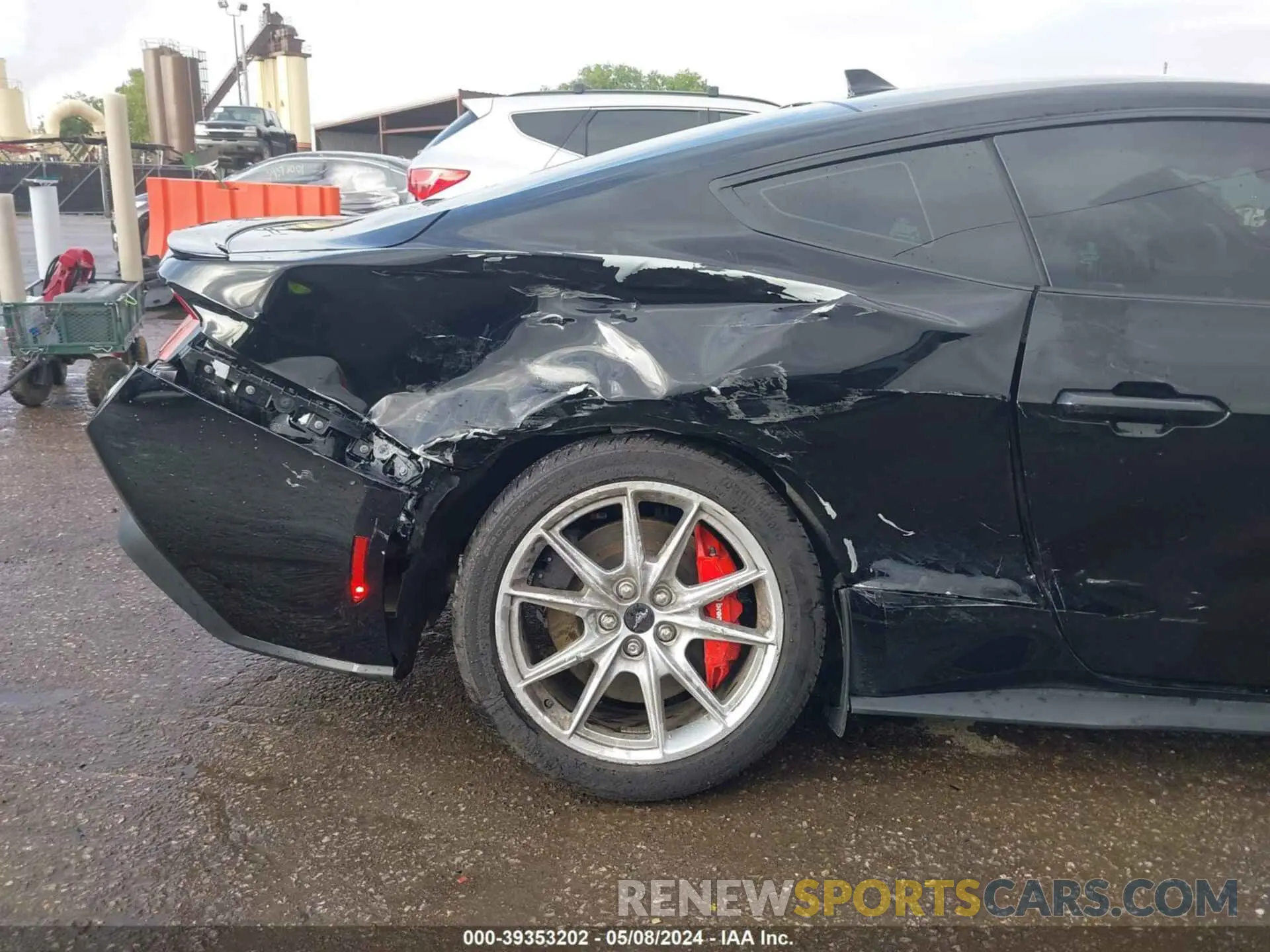 6 Photograph of a damaged car 1FA6P8CF5R5400792 FORD MUSTANG 2024