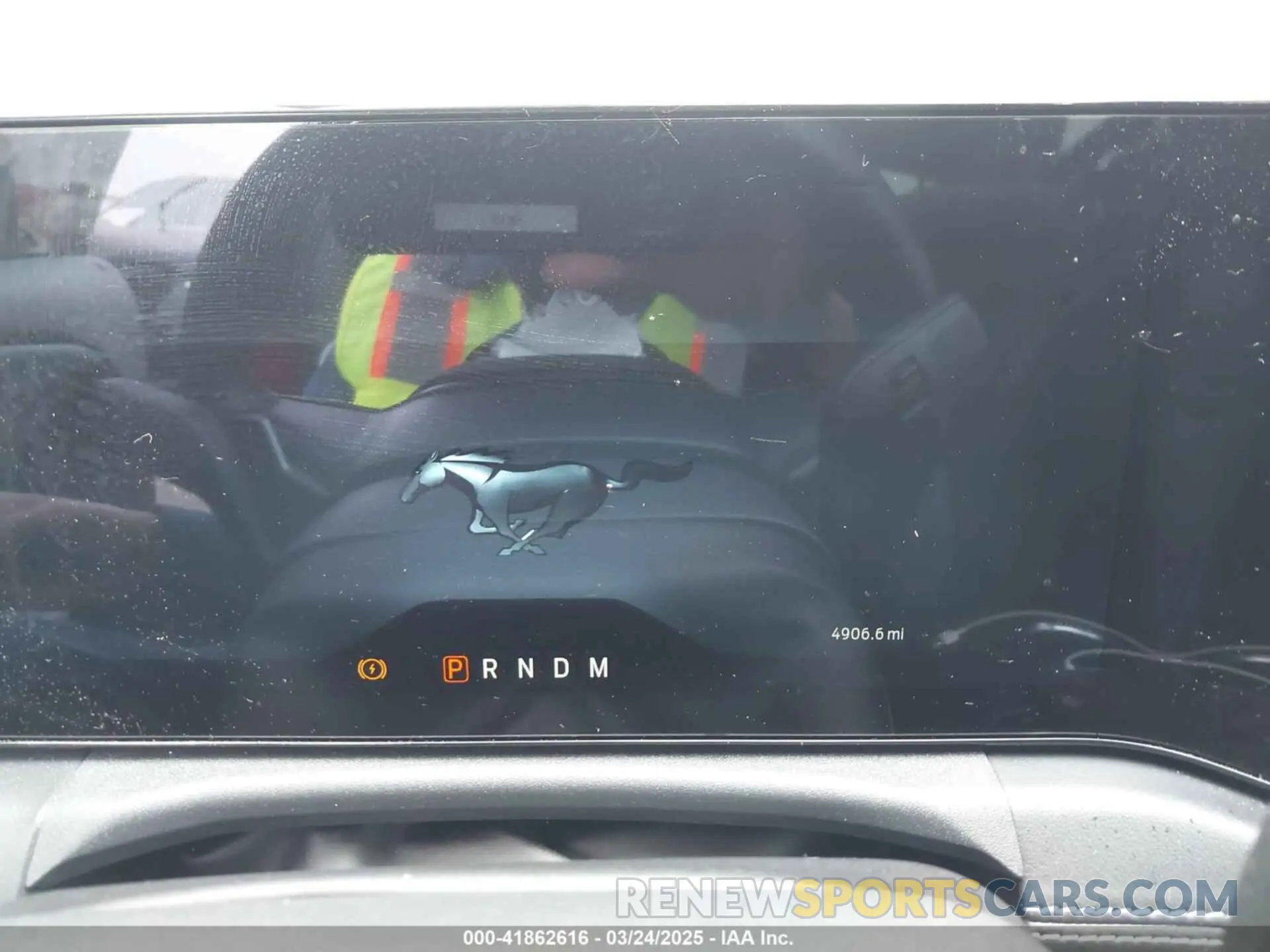 15 Photograph of a damaged car 1FA6P8CF5R5414210 FORD MUSTANG 2024