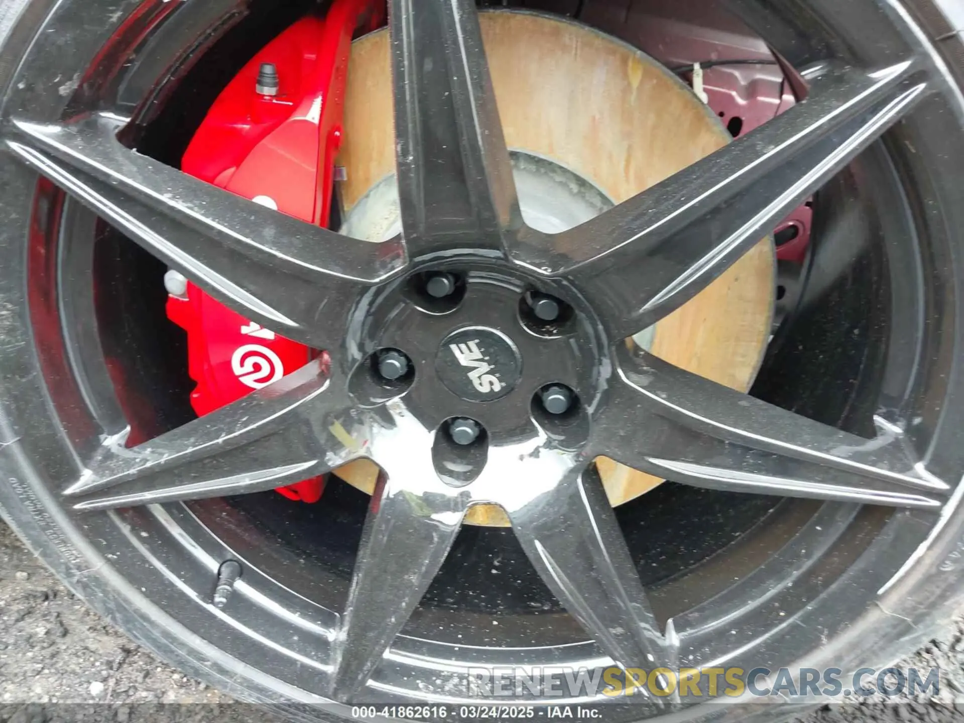 17 Photograph of a damaged car 1FA6P8CF5R5414210 FORD MUSTANG 2024
