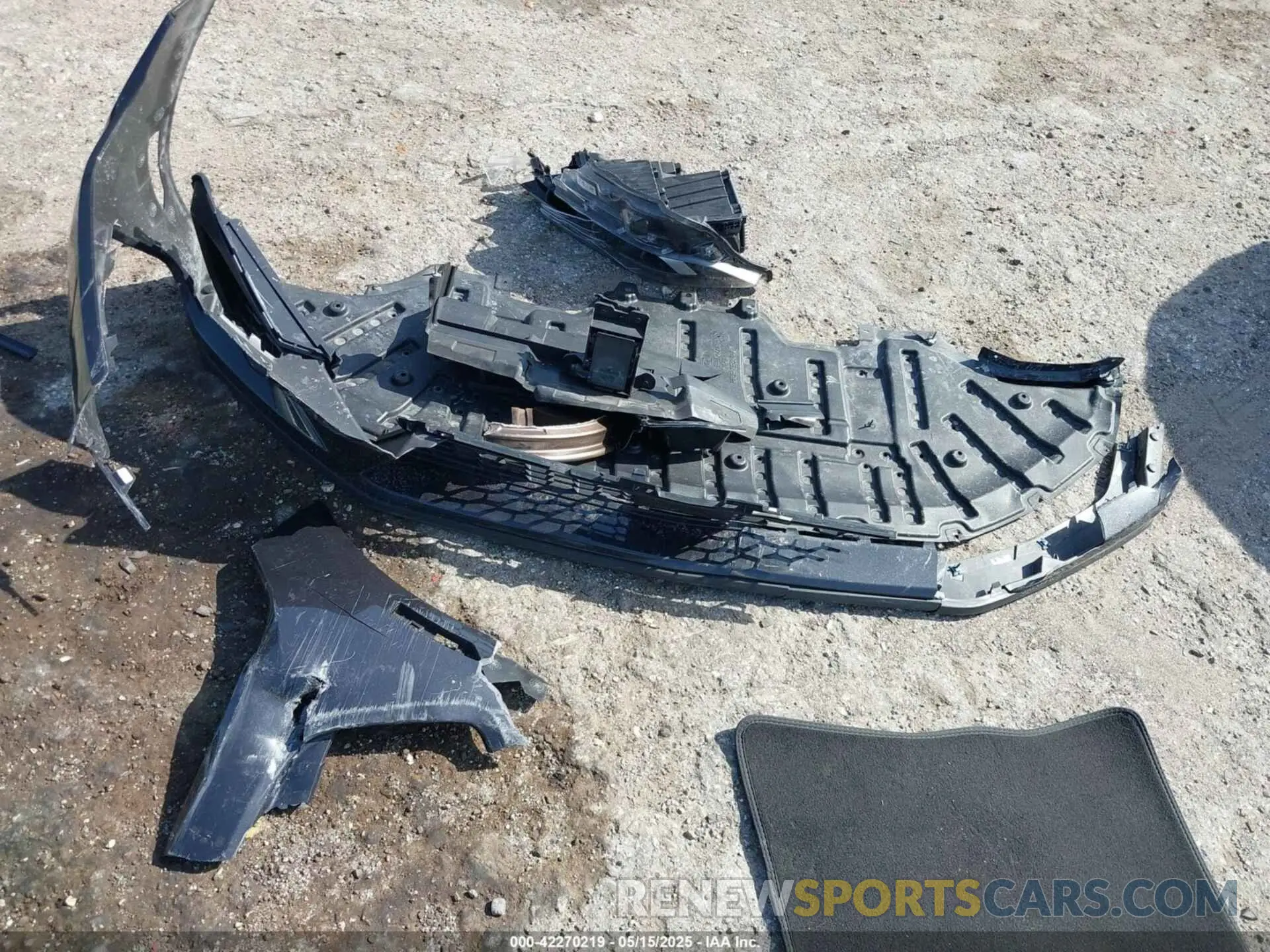 11 Photograph of a damaged car 1FA6P8CF7R5412314 FORD MUSTANG 2024