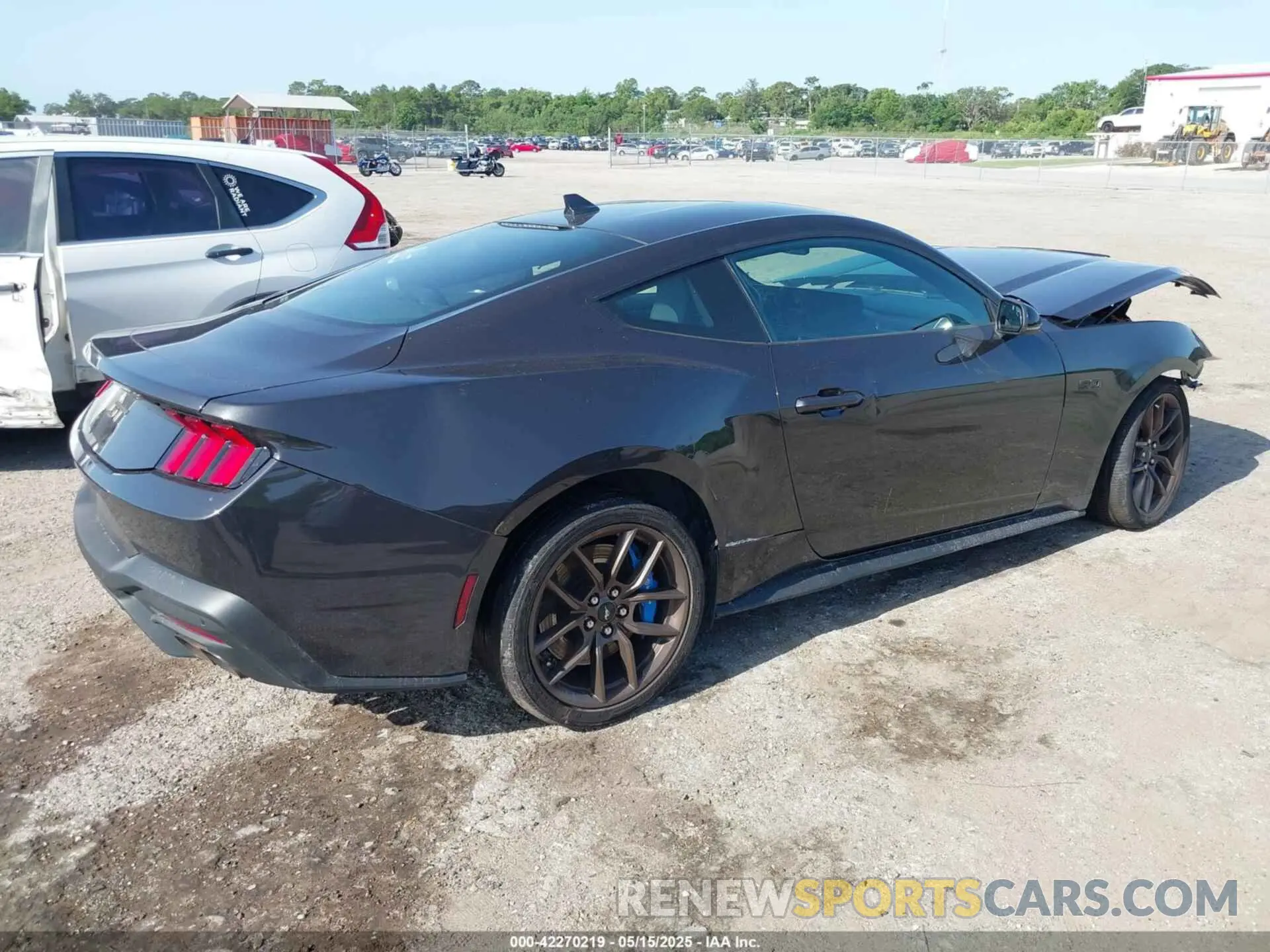 4 Photograph of a damaged car 1FA6P8CF7R5412314 FORD MUSTANG 2024