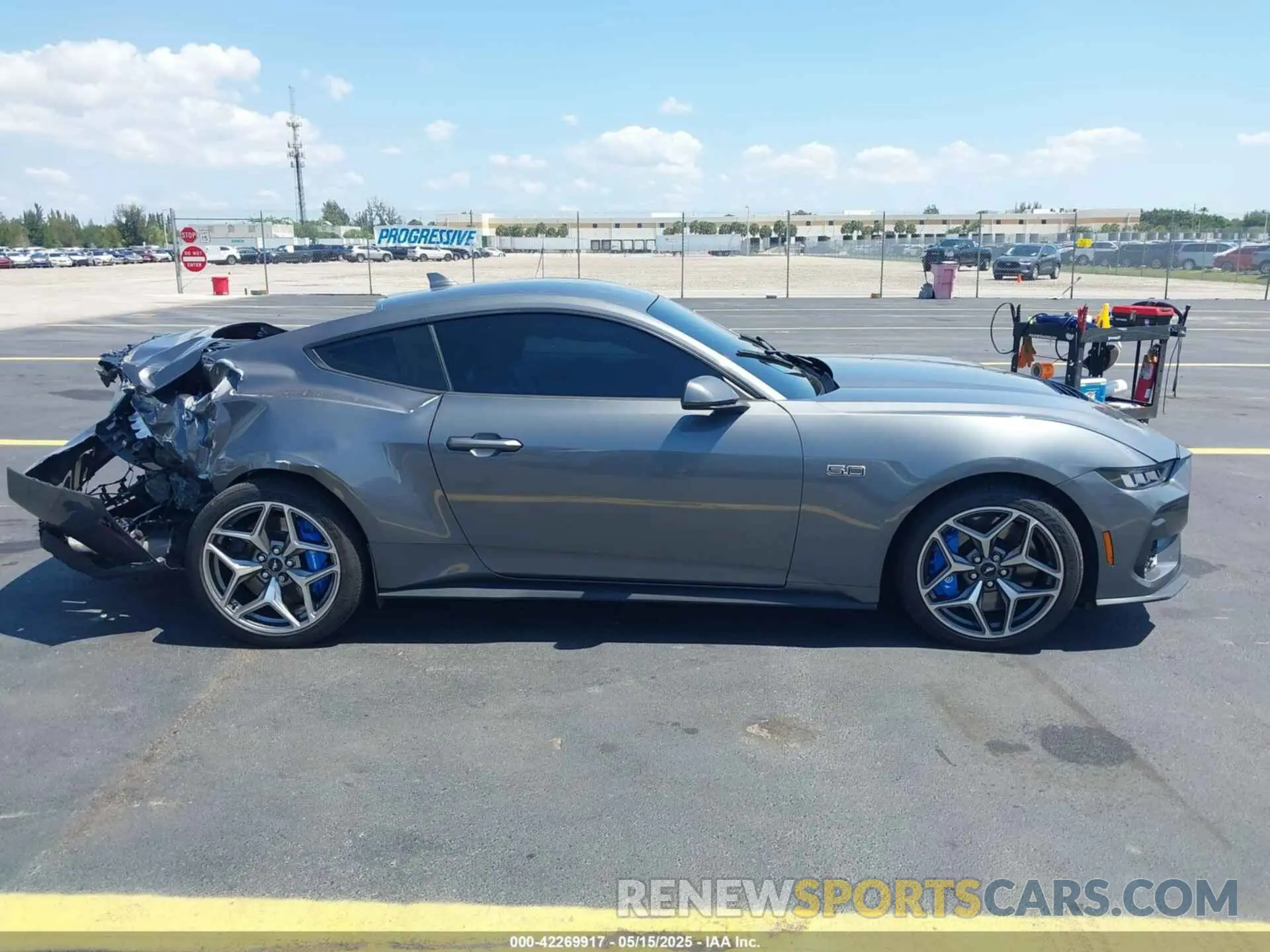 13 Photograph of a damaged car 1FA6P8CF8R5404304 FORD MUSTANG 2024