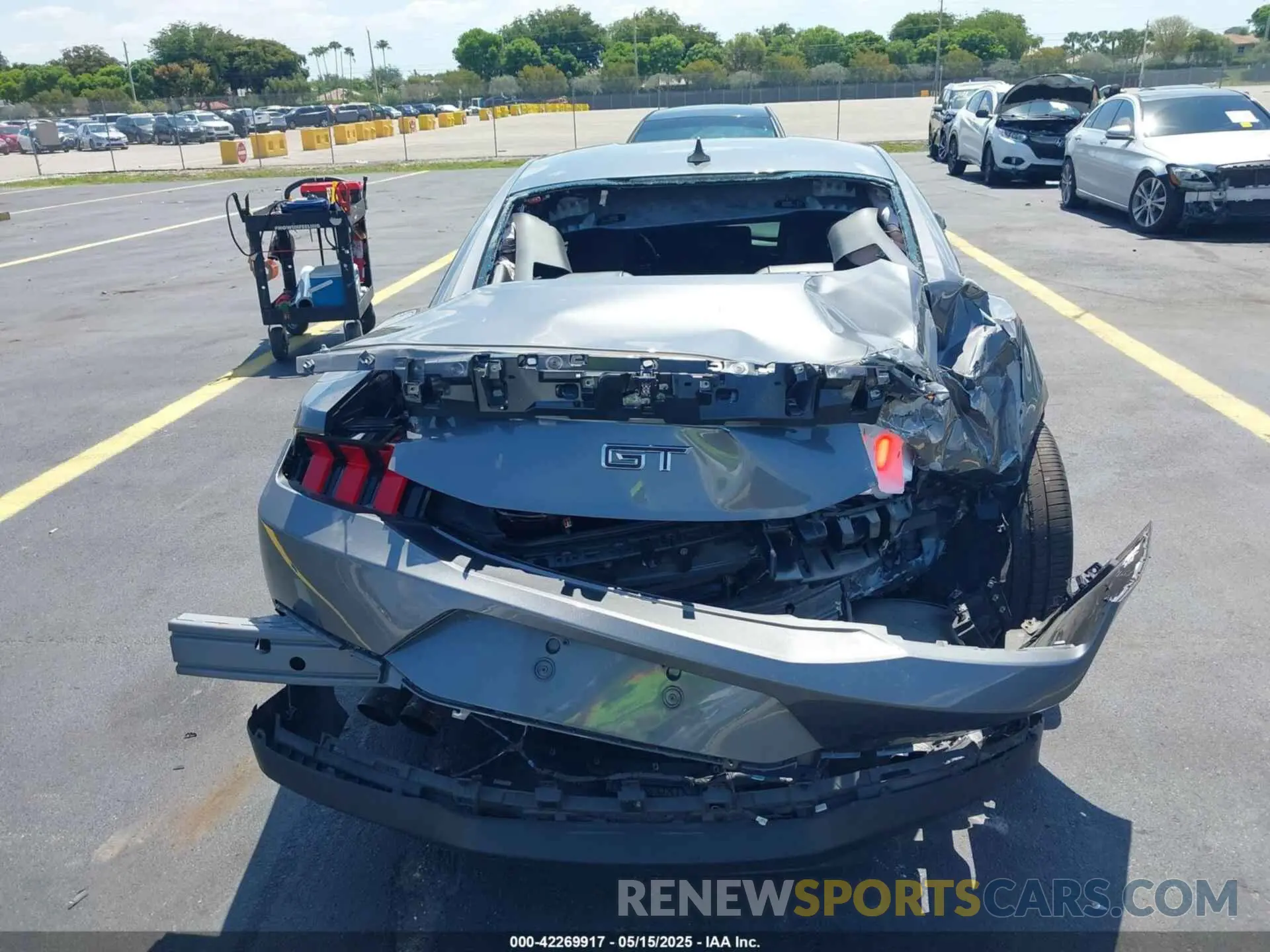 6 Photograph of a damaged car 1FA6P8CF8R5404304 FORD MUSTANG 2024