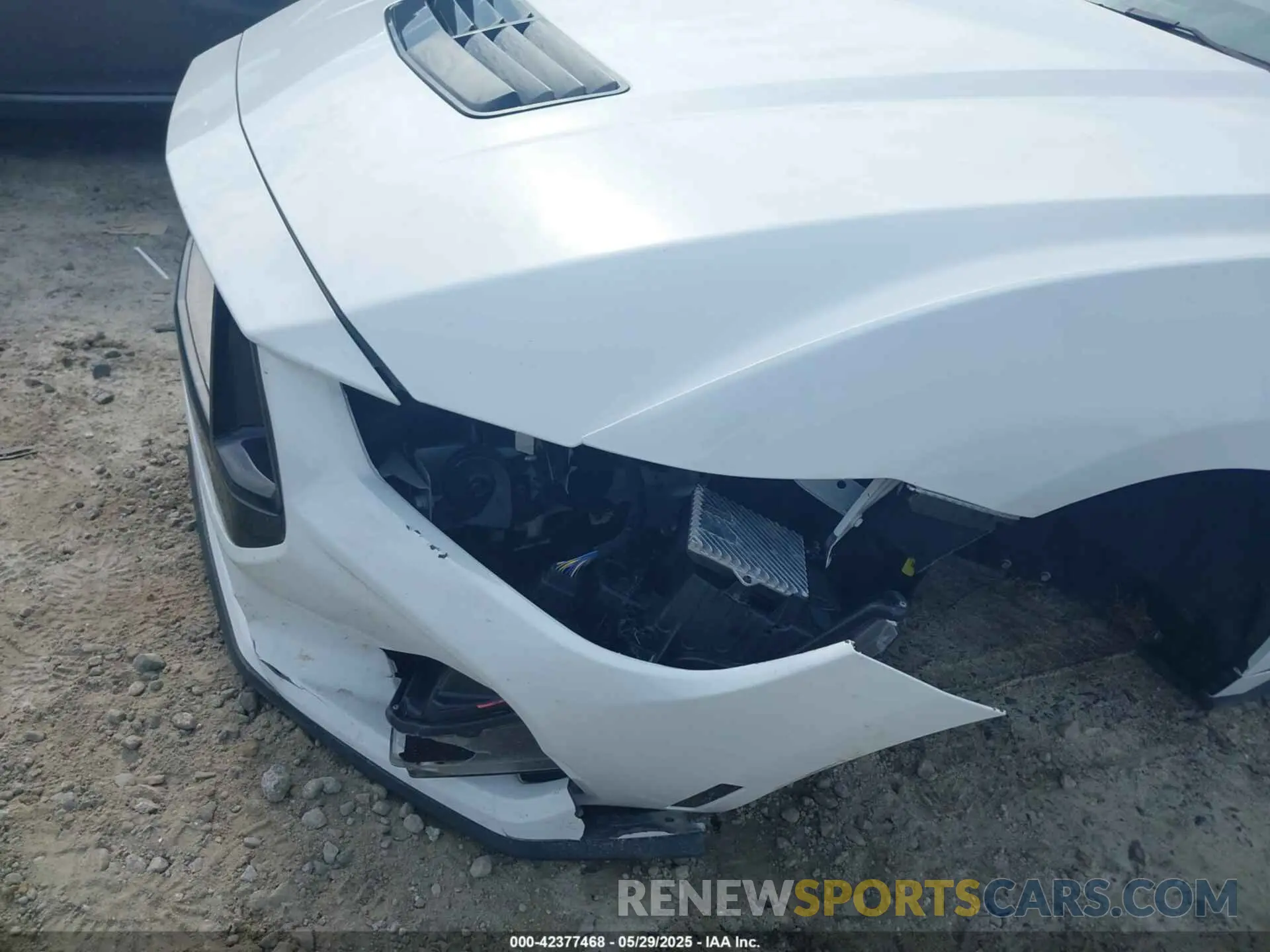 6 Photograph of a damaged car 1FA6P8CF9R5422228 FORD MUSTANG 2024