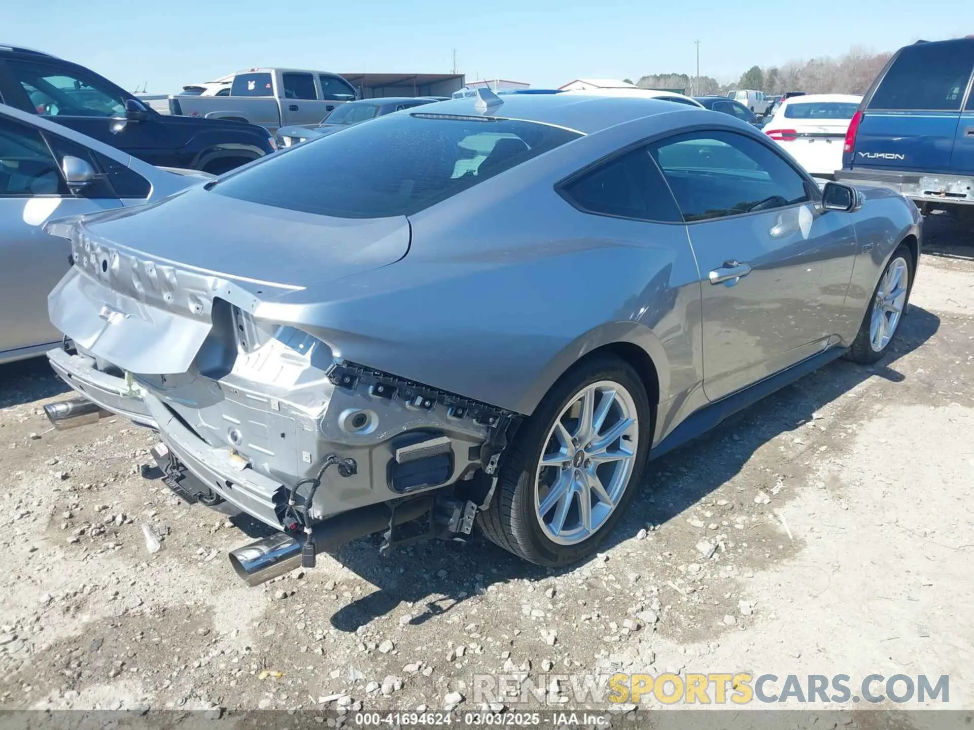 4 Photograph of a damaged car 1FA6P8CFXR5400397 FORD MUSTANG 2024
