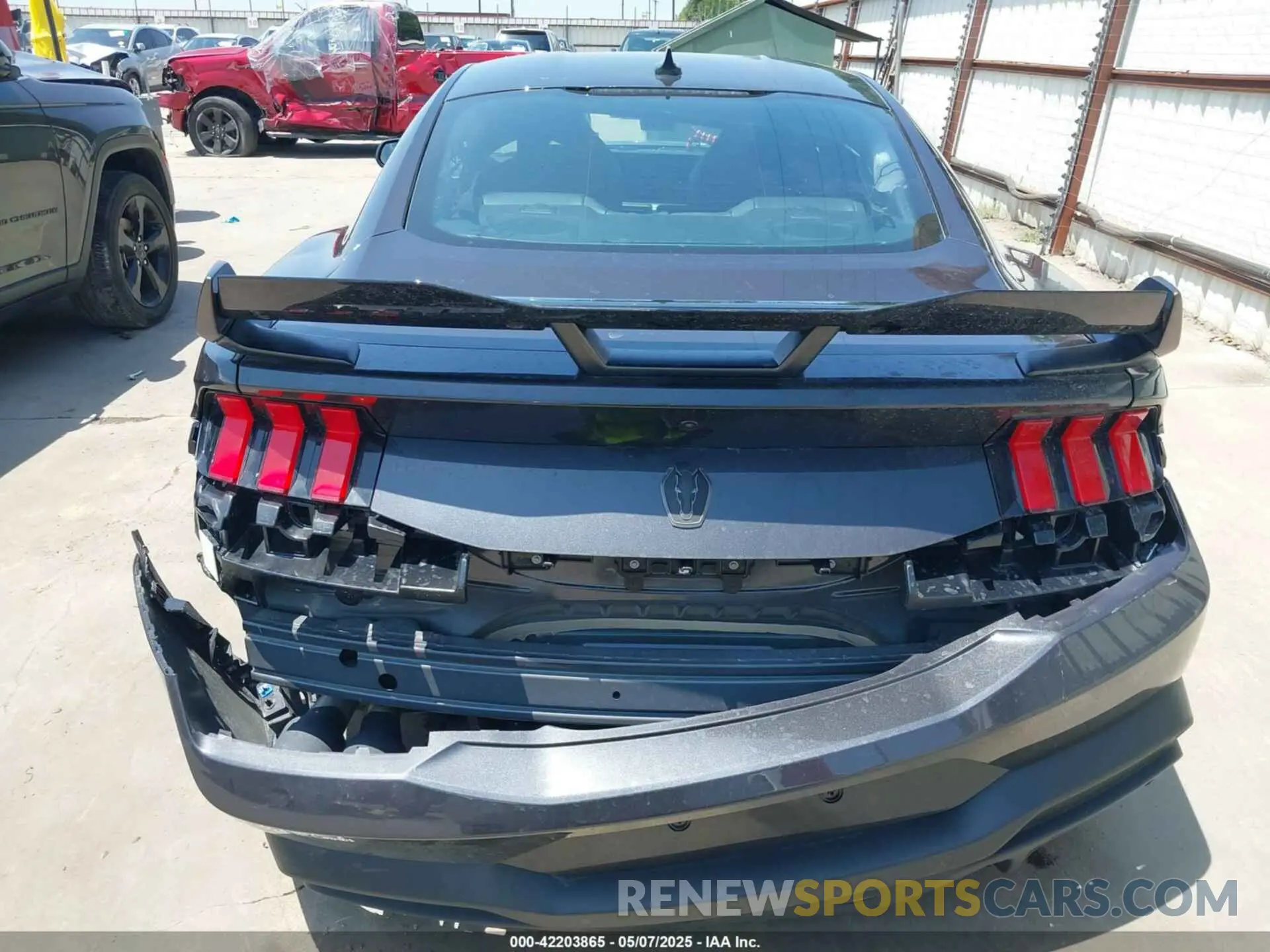 16 Photograph of a damaged car 1FA6P8R03R5506838 FORD MUSTANG 2024