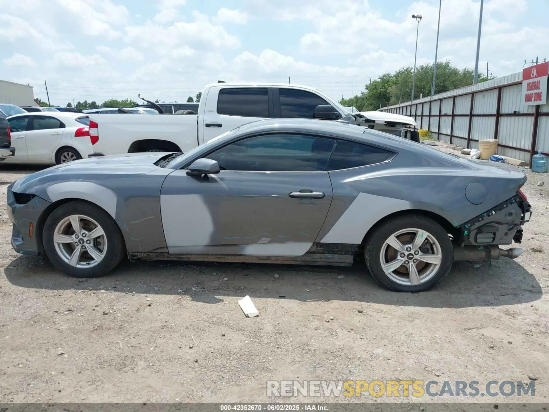 15 Photograph of a damaged car 1FA6P8TH0R5110977 FORD MUSTANG 2024