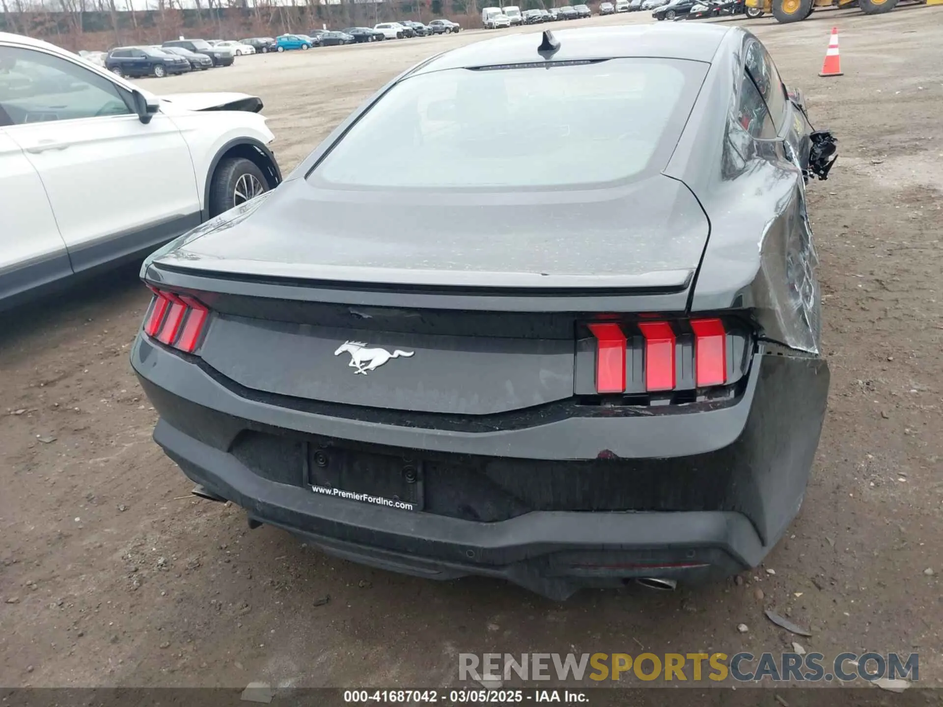 16 Photograph of a damaged car 1FA6P8TH0R5134826 FORD MUSTANG 2024