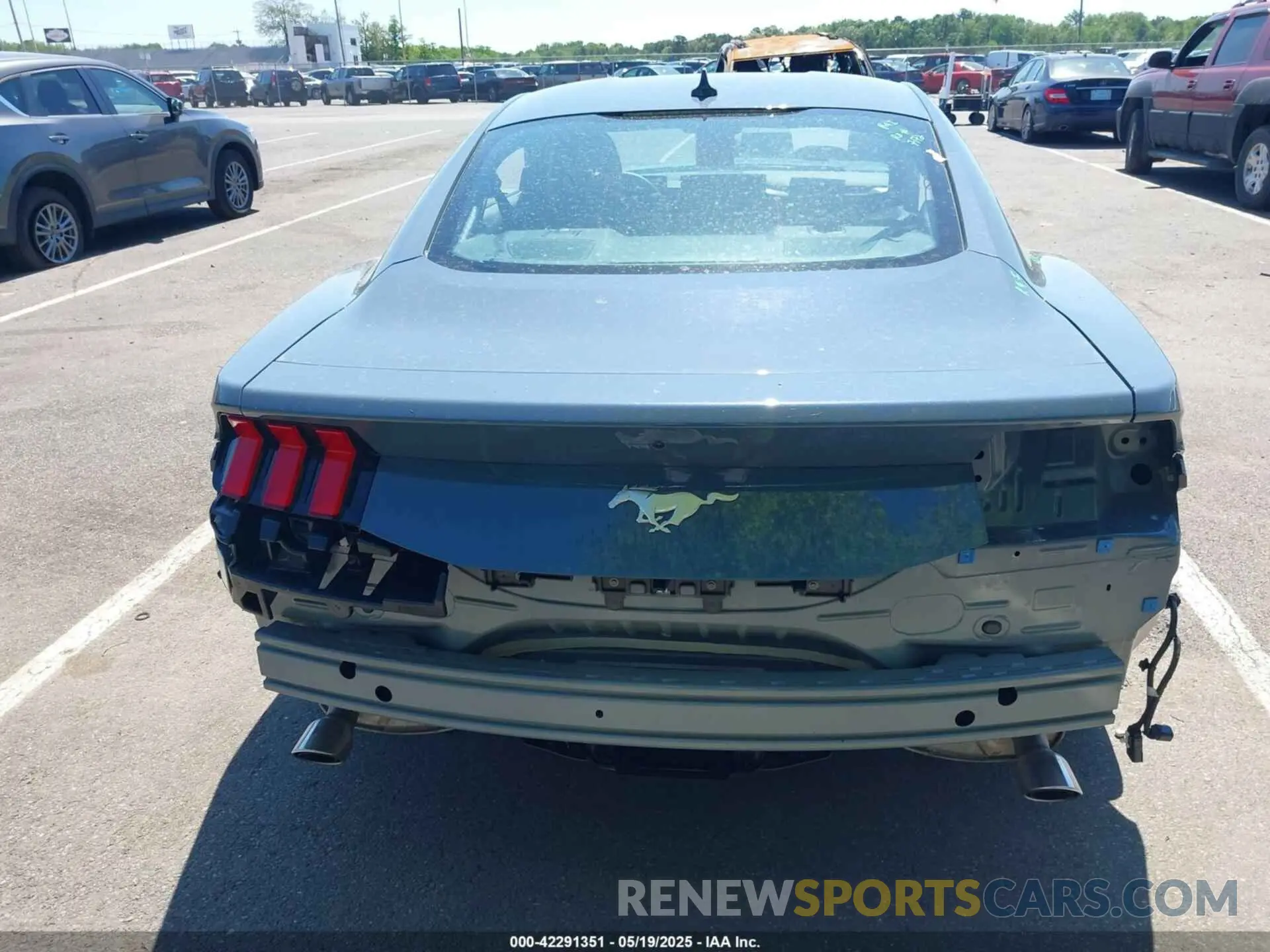 16 Photograph of a damaged car 1FA6P8TH0R5149827 FORD MUSTANG 2024