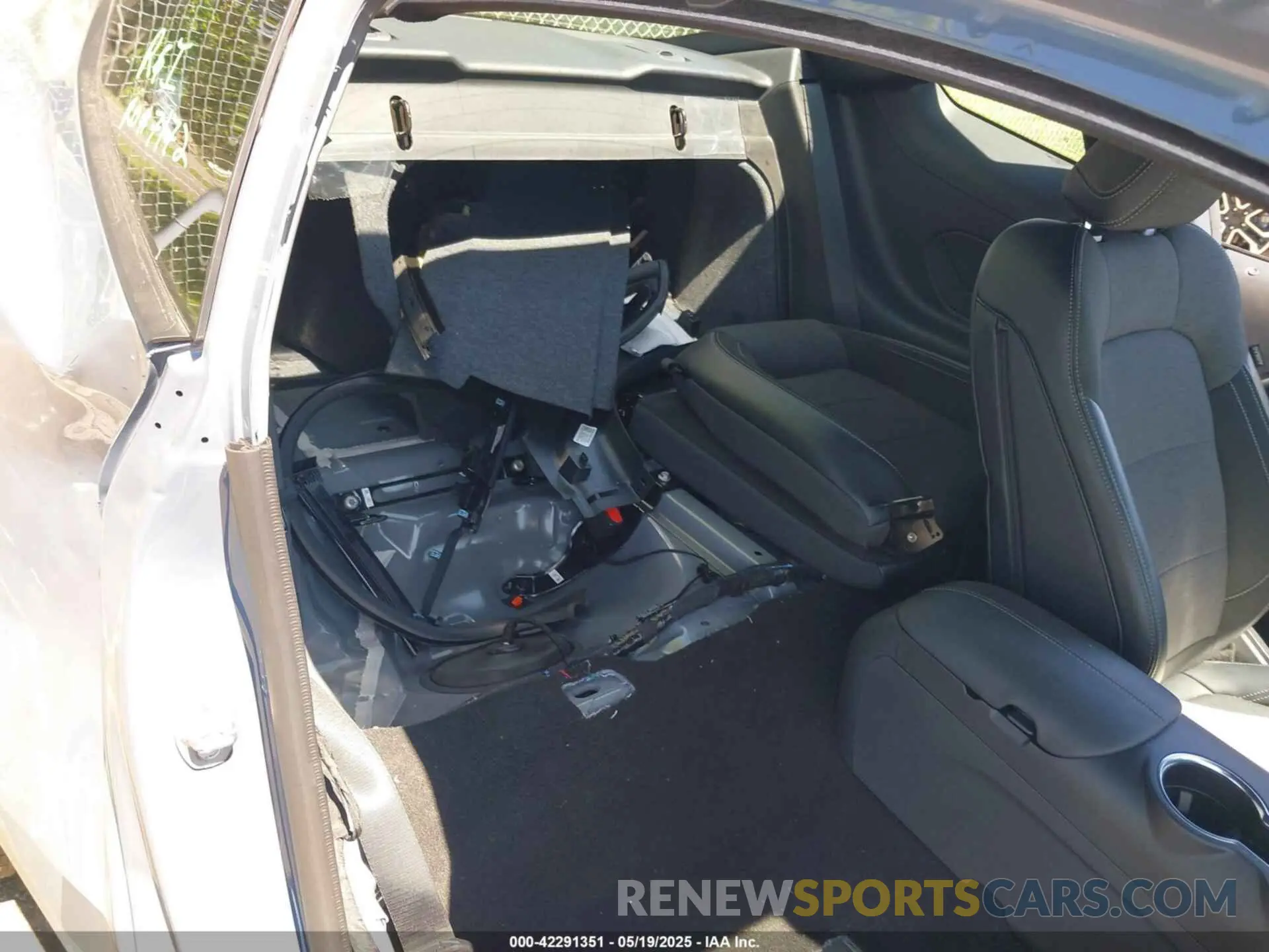 8 Photograph of a damaged car 1FA6P8TH0R5149827 FORD MUSTANG 2024