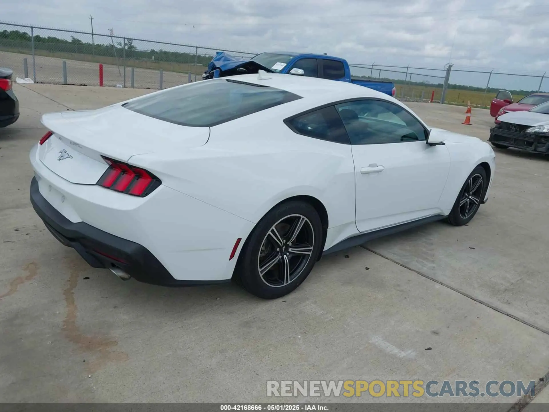 4 Photograph of a damaged car 1FA6P8TH3R5139955 FORD MUSTANG 2024