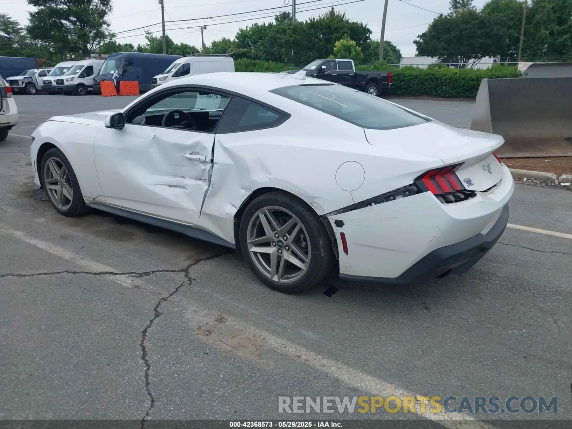 3 Photograph of a damaged car 1FA6P8TH4R5118175 FORD MUSTANG 2024