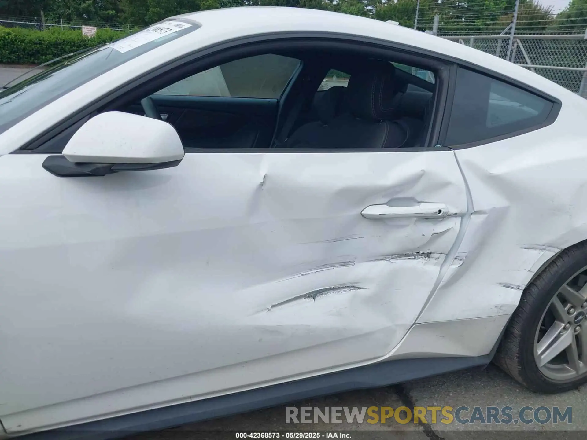6 Photograph of a damaged car 1FA6P8TH4R5118175 FORD MUSTANG 2024