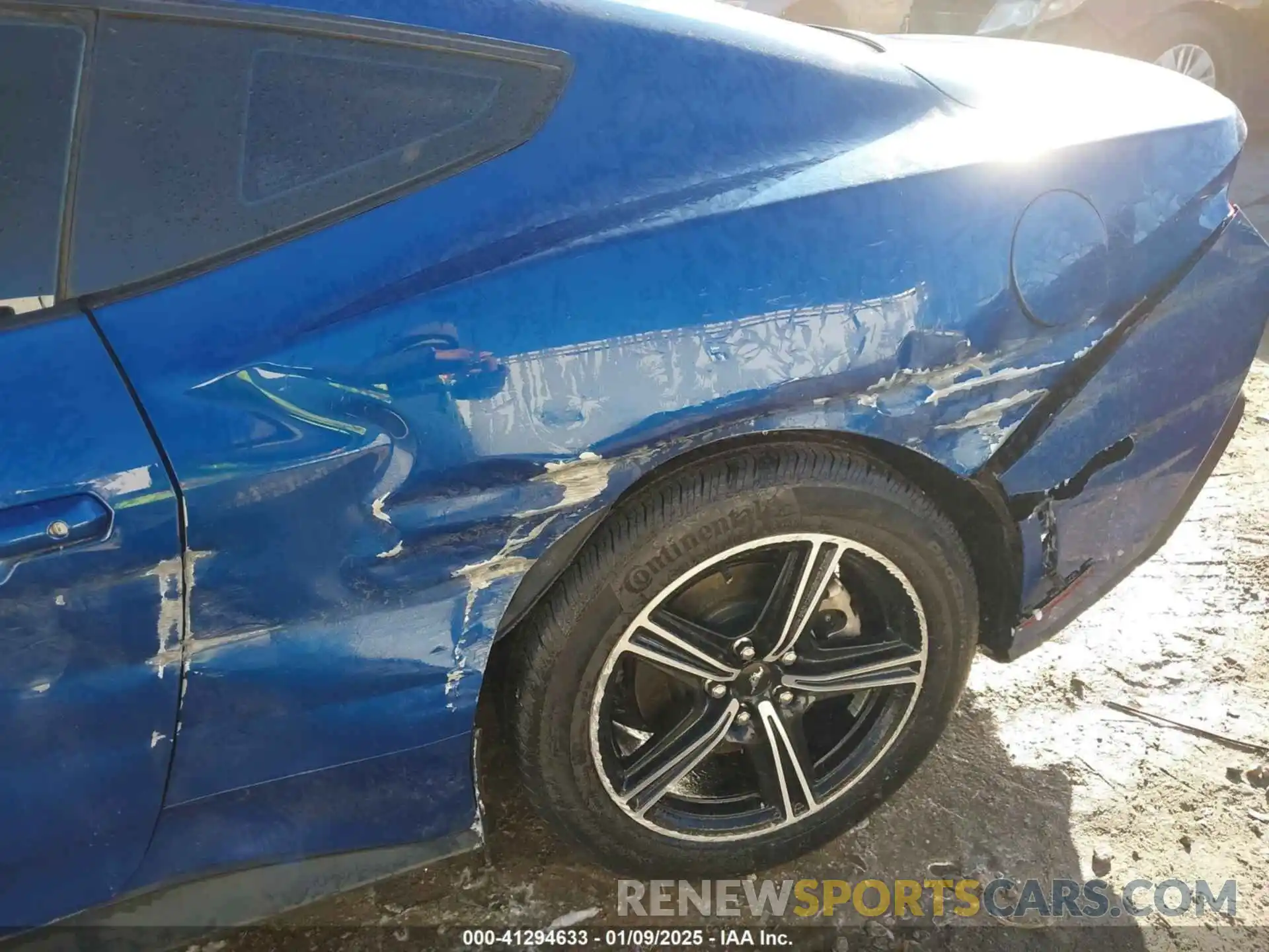 19 Photograph of a damaged car 1FA6P8TH5R5122123 FORD MUSTANG 2024