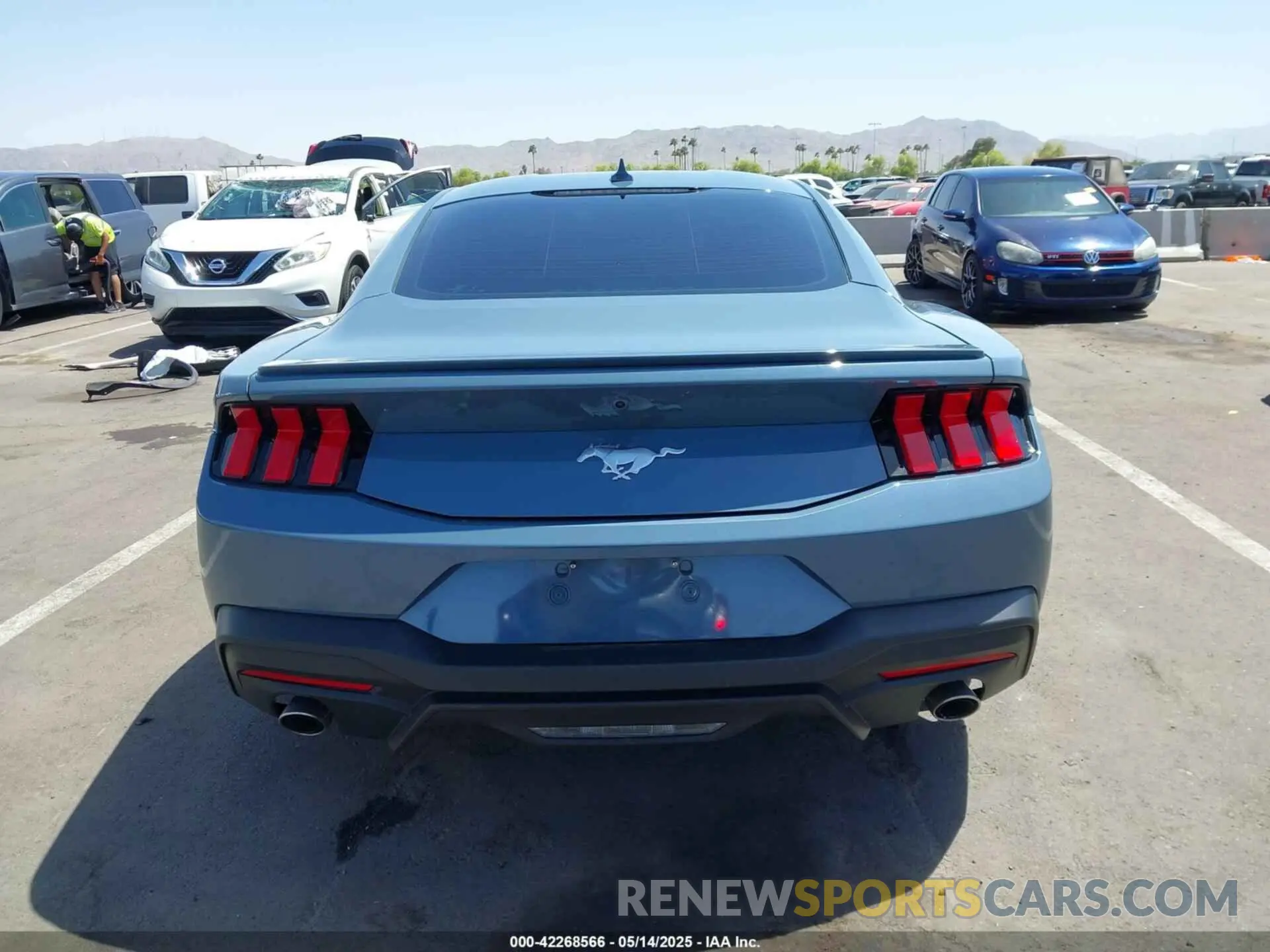 17 Photograph of a damaged car 1FA6P8THXR5140195 FORD MUSTANG 2024