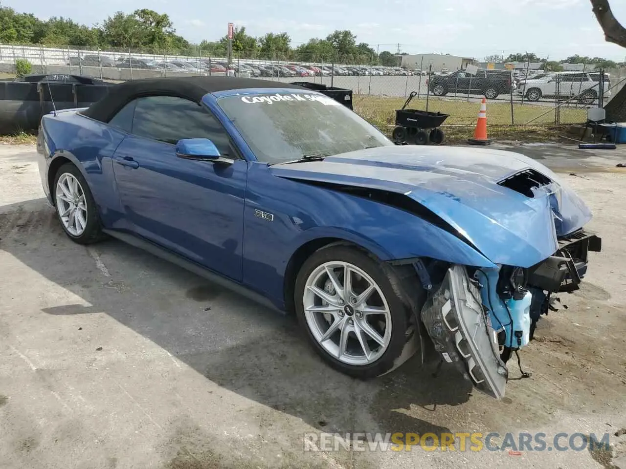4 Photograph of a damaged car 1FAGP8FF3R5112608 FORD MUSTANG 2024