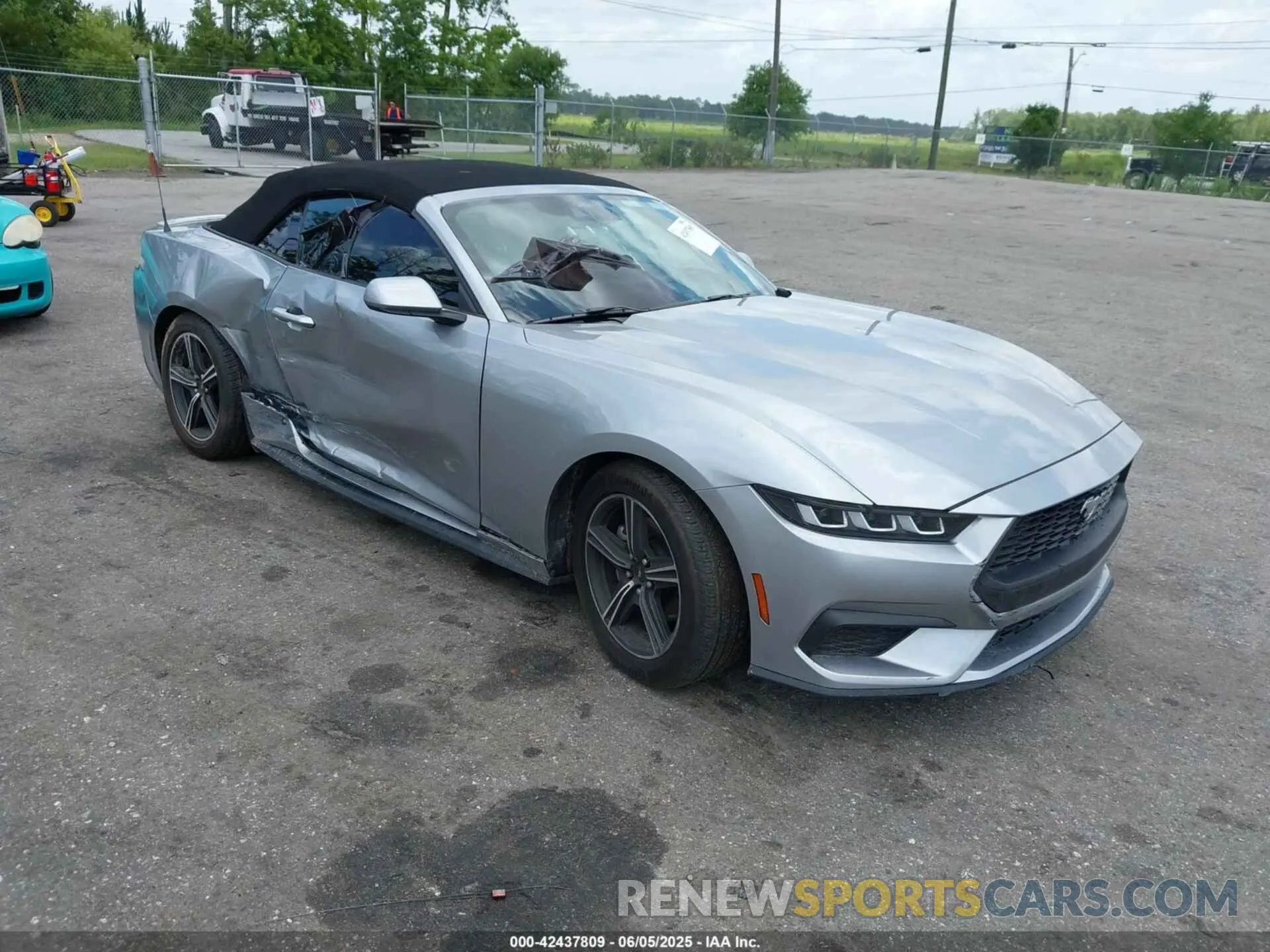 1 Photograph of a damaged car 1FAGP8UH5R5125087 FORD MUSTANG 2024