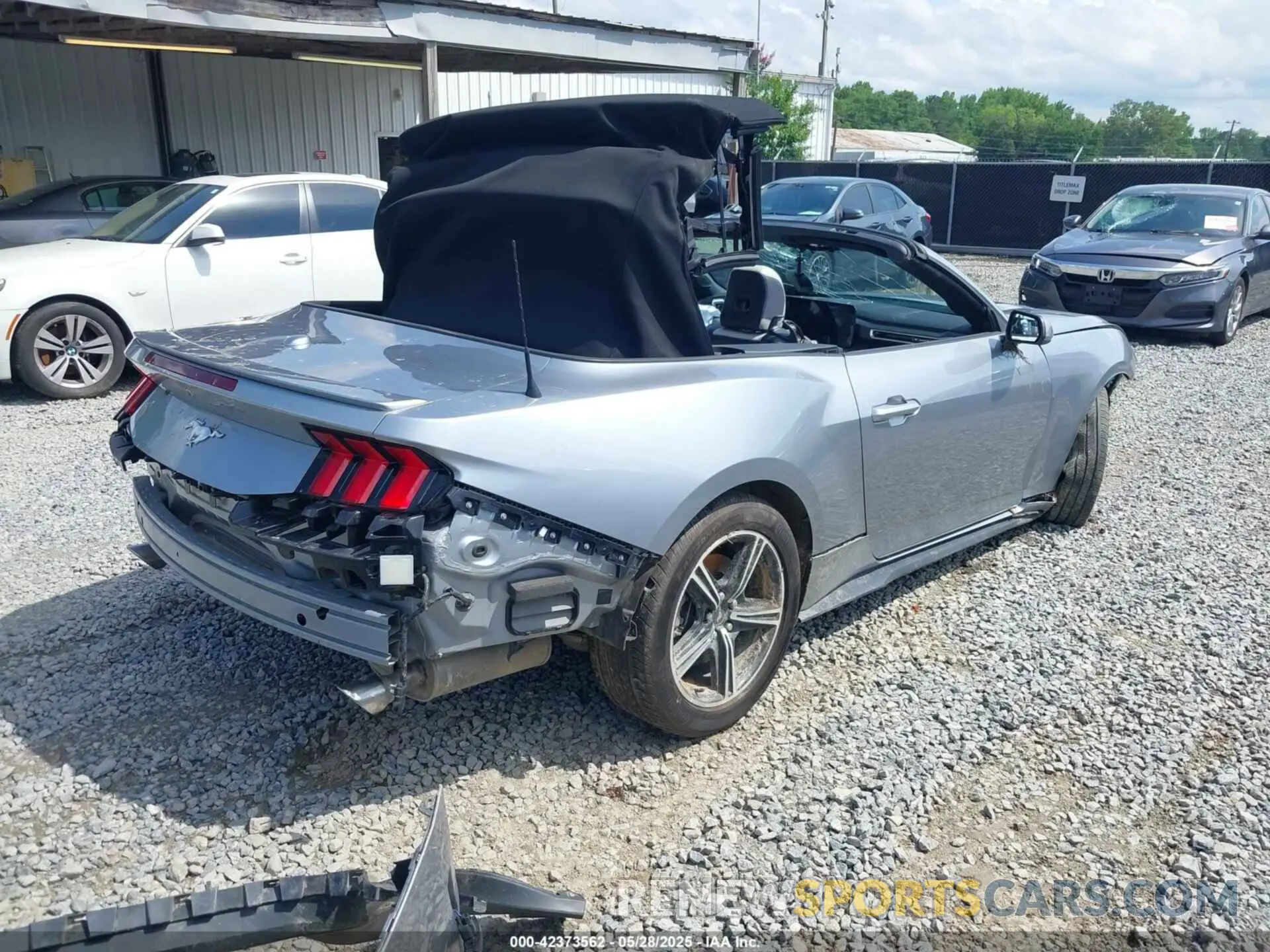 4 Photograph of a damaged car 1FAGP8UH6R5126295 FORD MUSTANG 2024