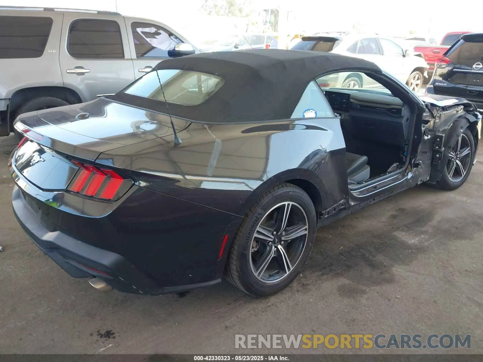 4 Photograph of a damaged car 1FAGP8UH8R5141686 FORD MUSTANG 2024