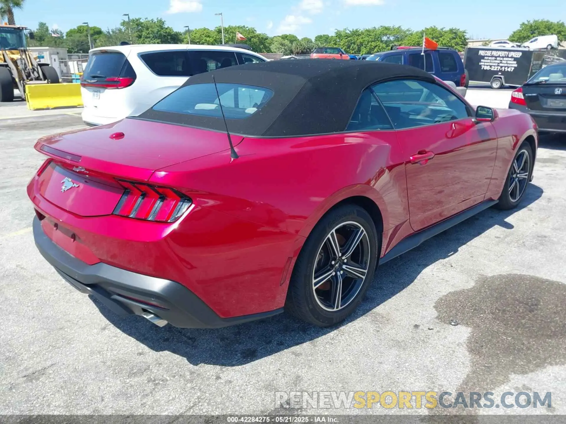 4 Photograph of a damaged car 1FAGP8UH9R5101942 FORD MUSTANG 2024