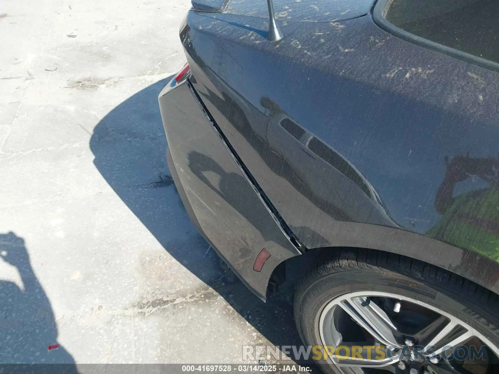 21 Photograph of a damaged car 1FAGP8UH9R5112553 FORD MUSTANG 2024