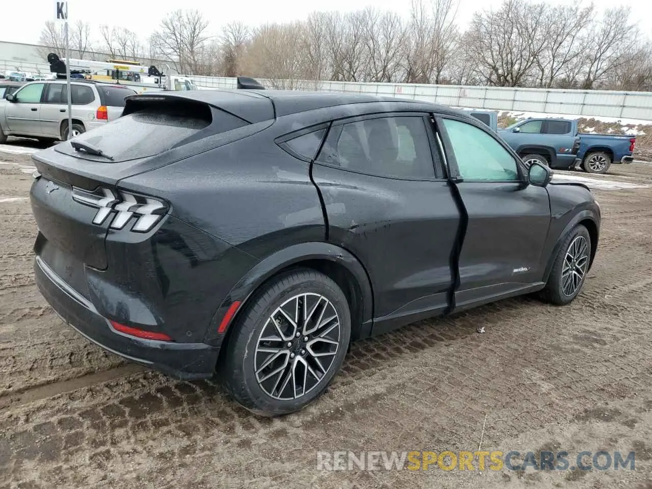 3 Photograph of a damaged car 3FMTK3SU3RMA04185 FORD MUSTANG 2024