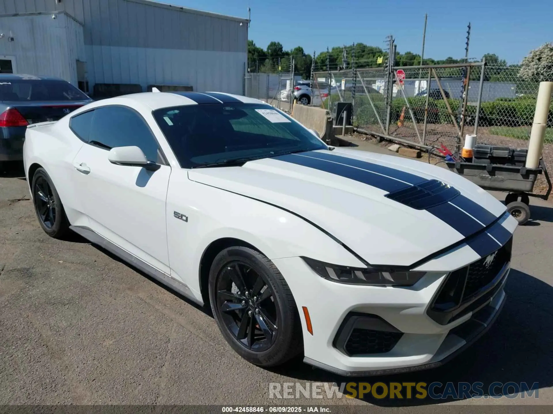 1 Photograph of a damaged car 1FA6P8CF1S5401914 FORD MUSTANG 2025