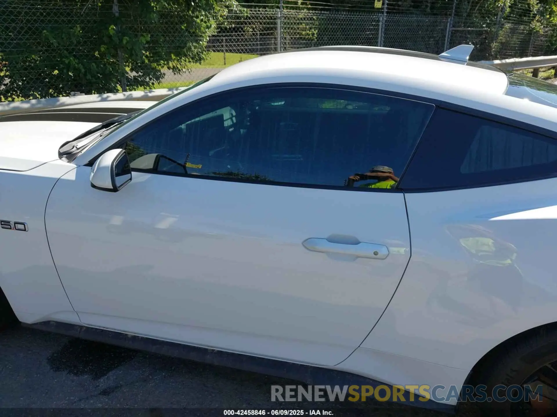 14 Photograph of a damaged car 1FA6P8CF1S5401914 FORD MUSTANG 2025
