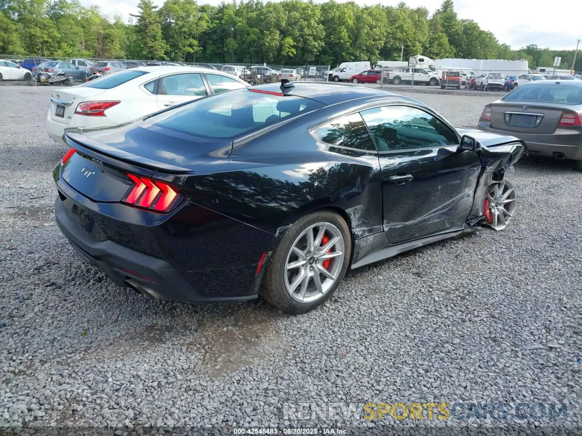 4 Photograph of a damaged car 1FA6P8CF4S5403821 FORD MUSTANG 2025