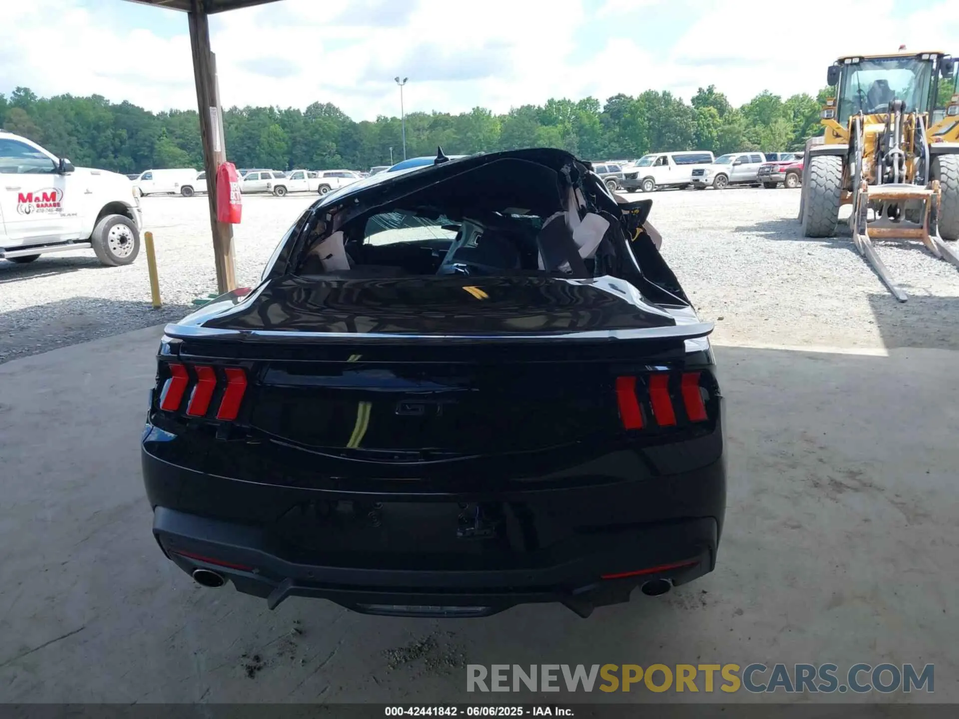 15 Photograph of a damaged car 1FA6P8CF7S5400976 FORD MUSTANG 2025