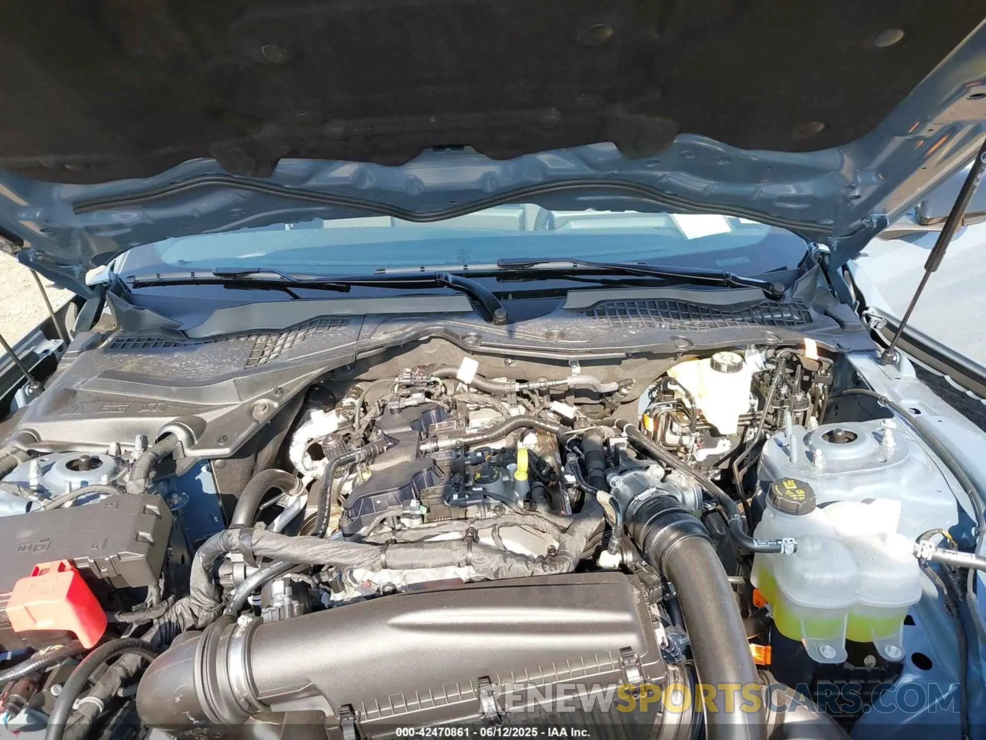 10 Photograph of a damaged car 1FA6P8TH7S5112957 FORD MUSTANG 2025