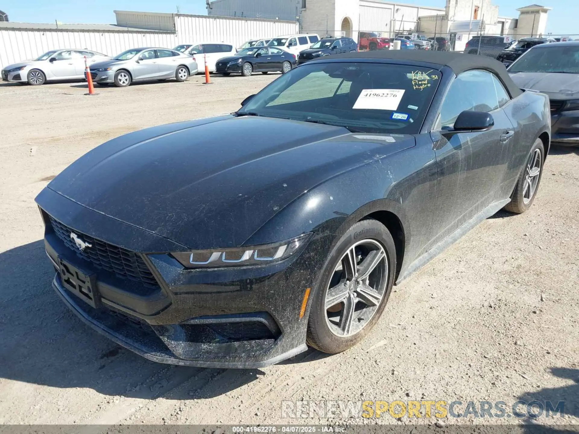 2 Photograph of a damaged car 1FAGP8UH3S5105331 FORD MUSTANG 2025