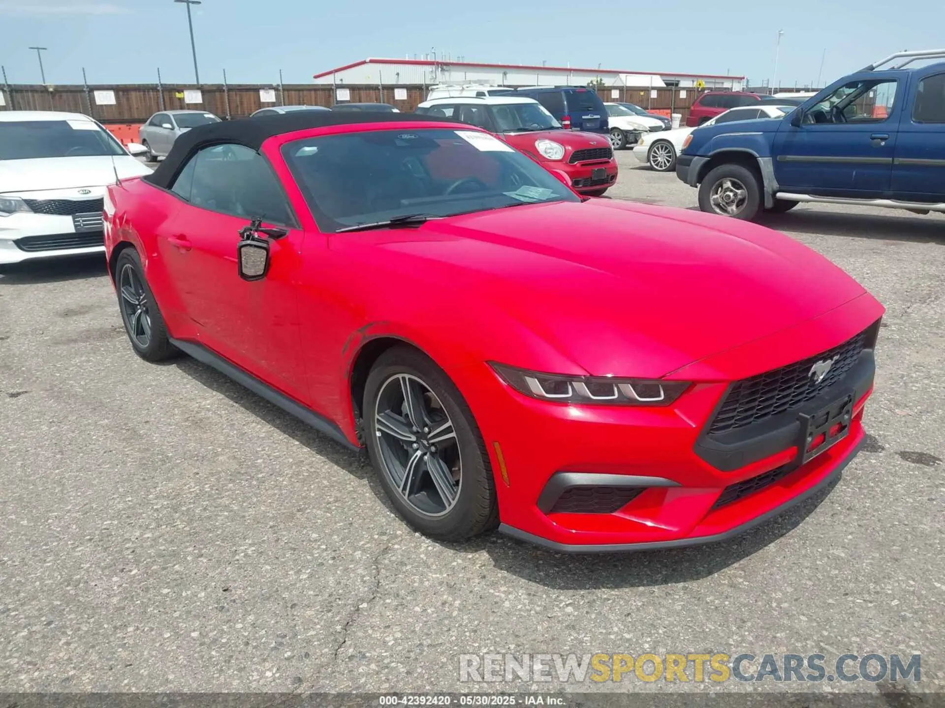 1 Photograph of a damaged car 1FAGP8UH4S5105130 FORD MUSTANG 2025