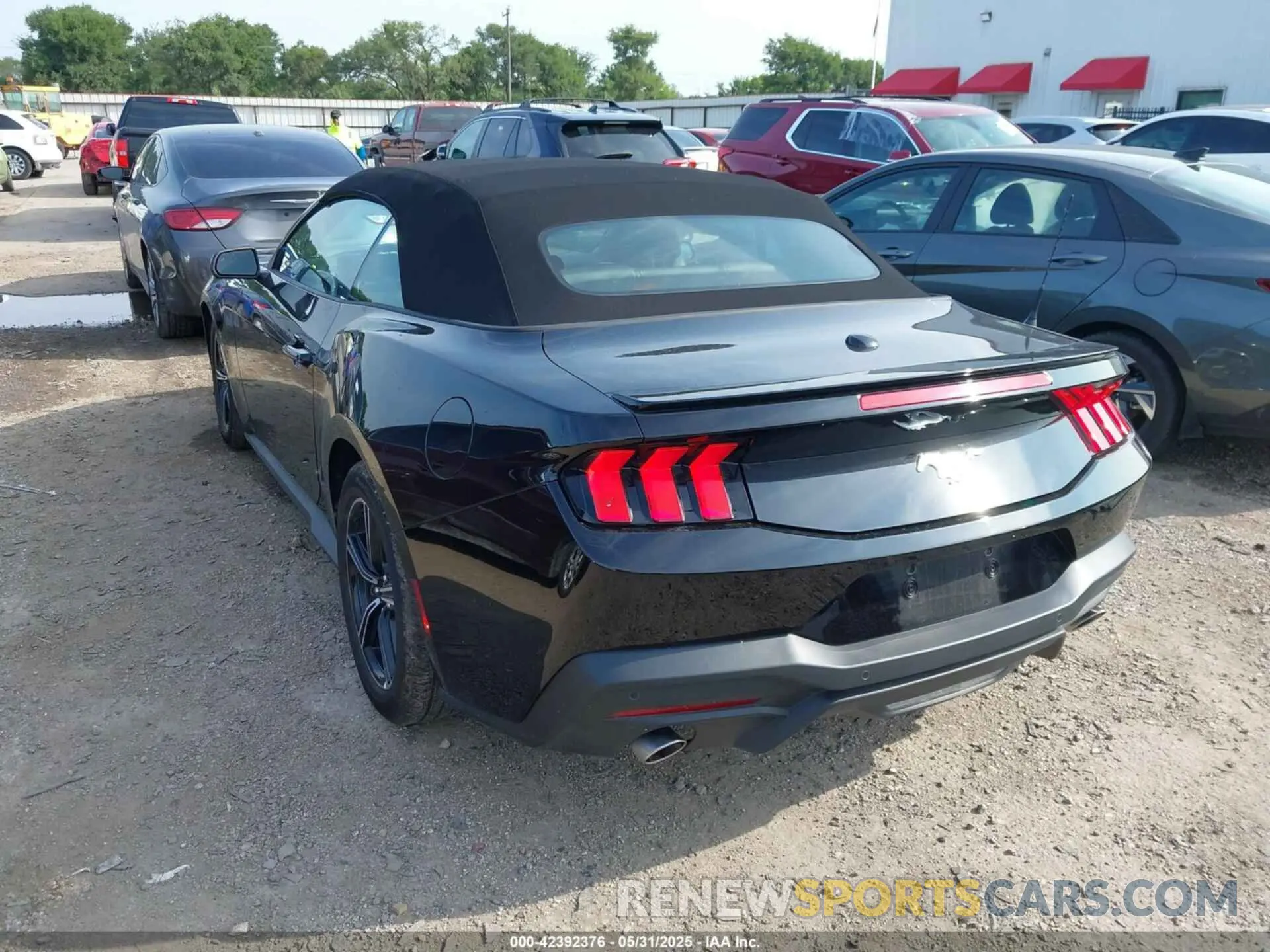 3 Photograph of a damaged car 1FAGP8UH8S5110623 FORD MUSTANG 2025