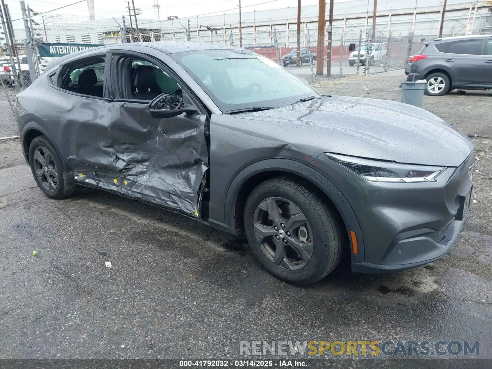 1 Photograph of a damaged car 3FMTK1RM8MMA35029 FORD MUSTANG MACH-E 2021