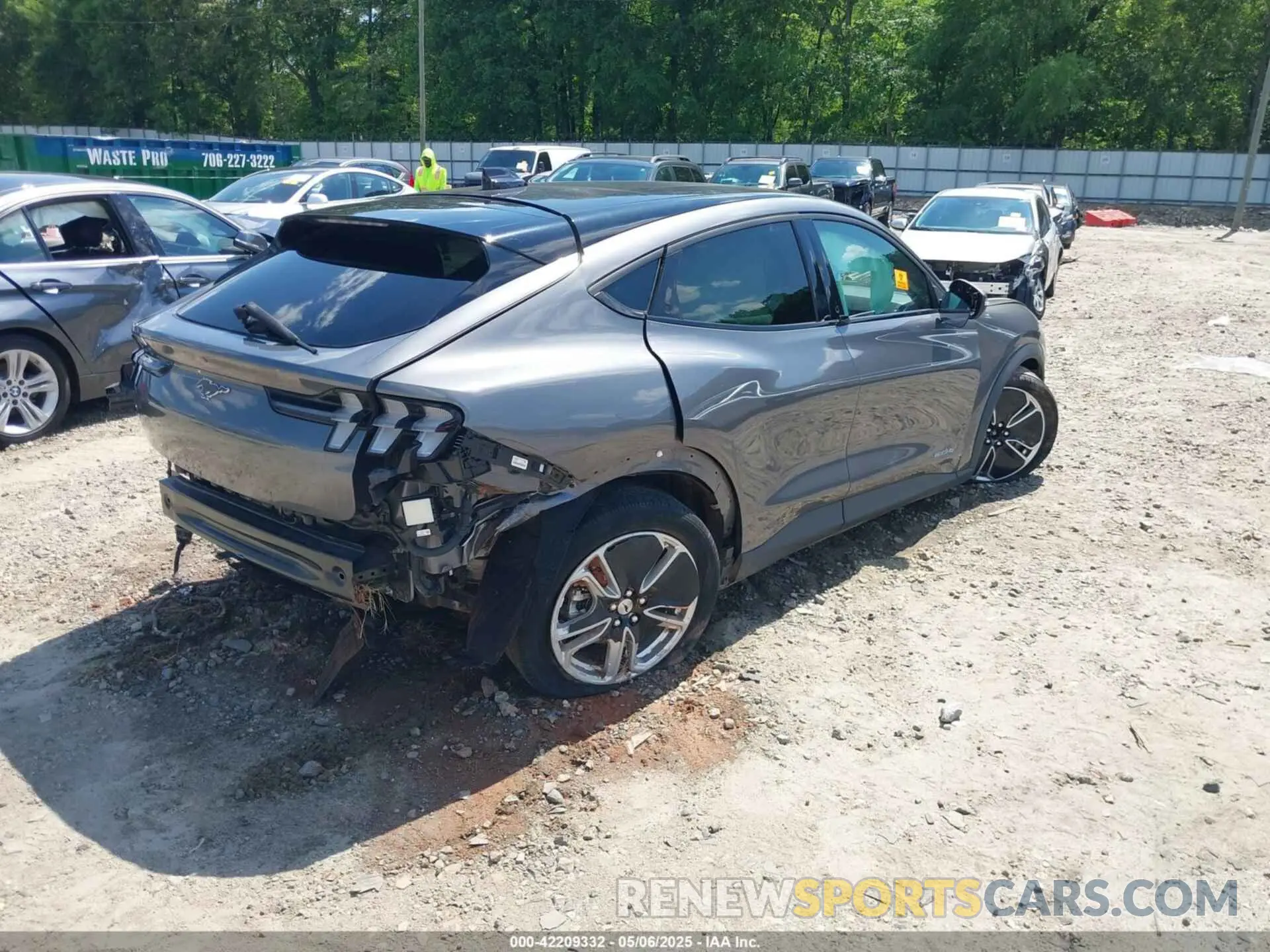 4 Photograph of a damaged car 3FMTK1SSXMMA25207 FORD MUSTANG MACH-E 2021