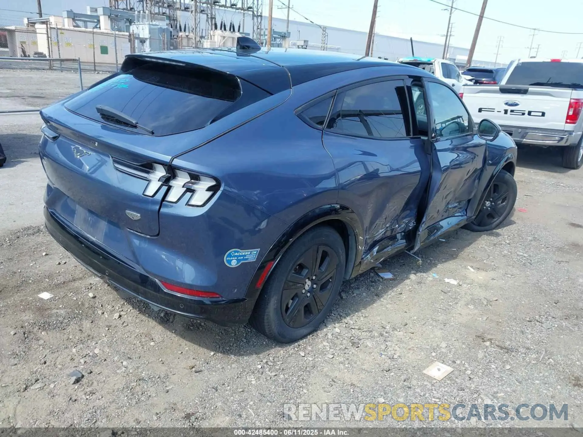4 Photograph of a damaged car 3FMTK2R70MMA41276 FORD MUSTANG MACH-E 2021