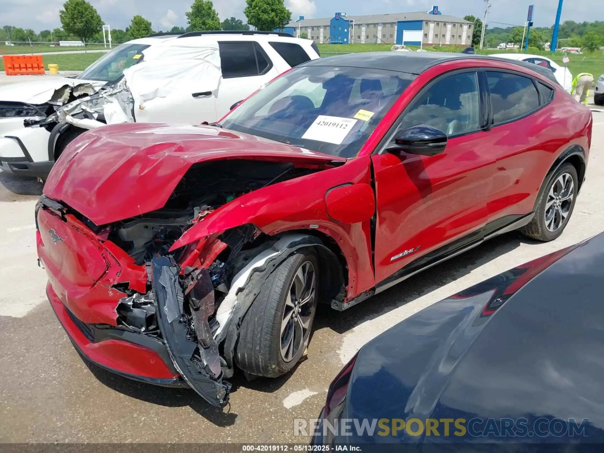 2 Photograph of a damaged car 3FMTK3R71MMA08132 FORD MUSTANG MACH-E 2021