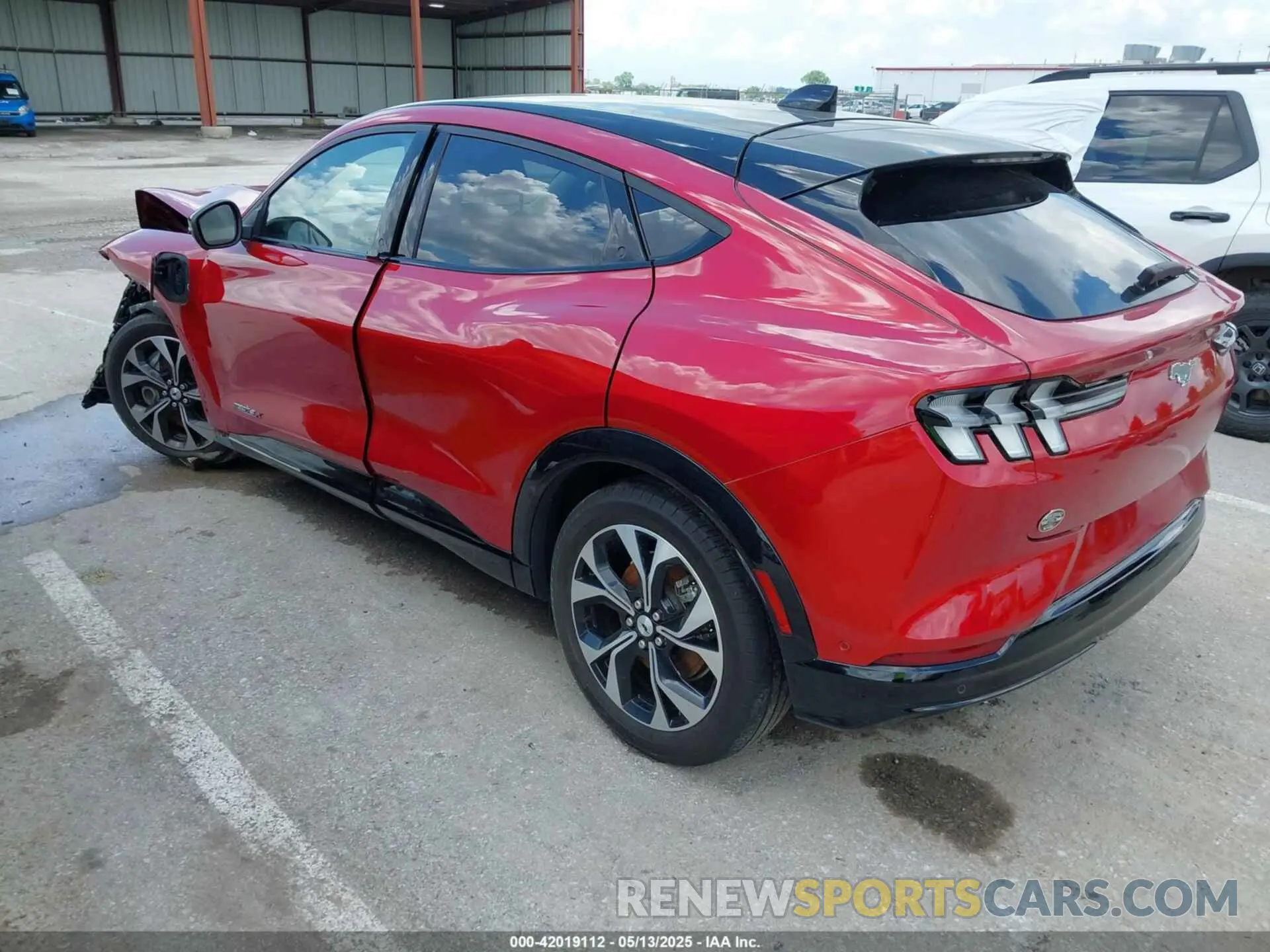 3 Photograph of a damaged car 3FMTK3R71MMA08132 FORD MUSTANG MACH-E 2021